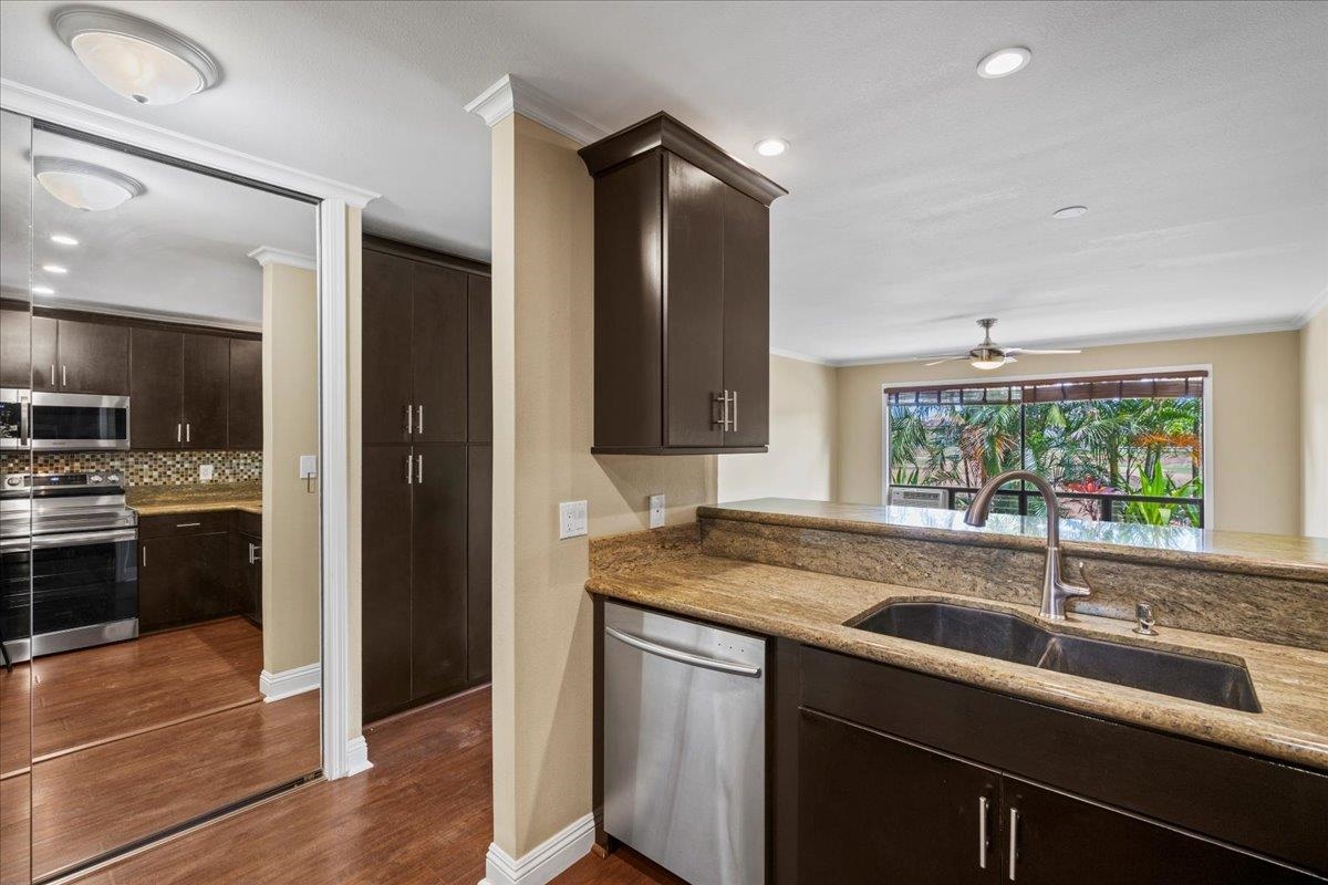 Kihei, Hawaii, 96753, United States, 2 Bedrooms Bedrooms, ,2 BathroomsBathrooms,Residential,For Sale,1827829