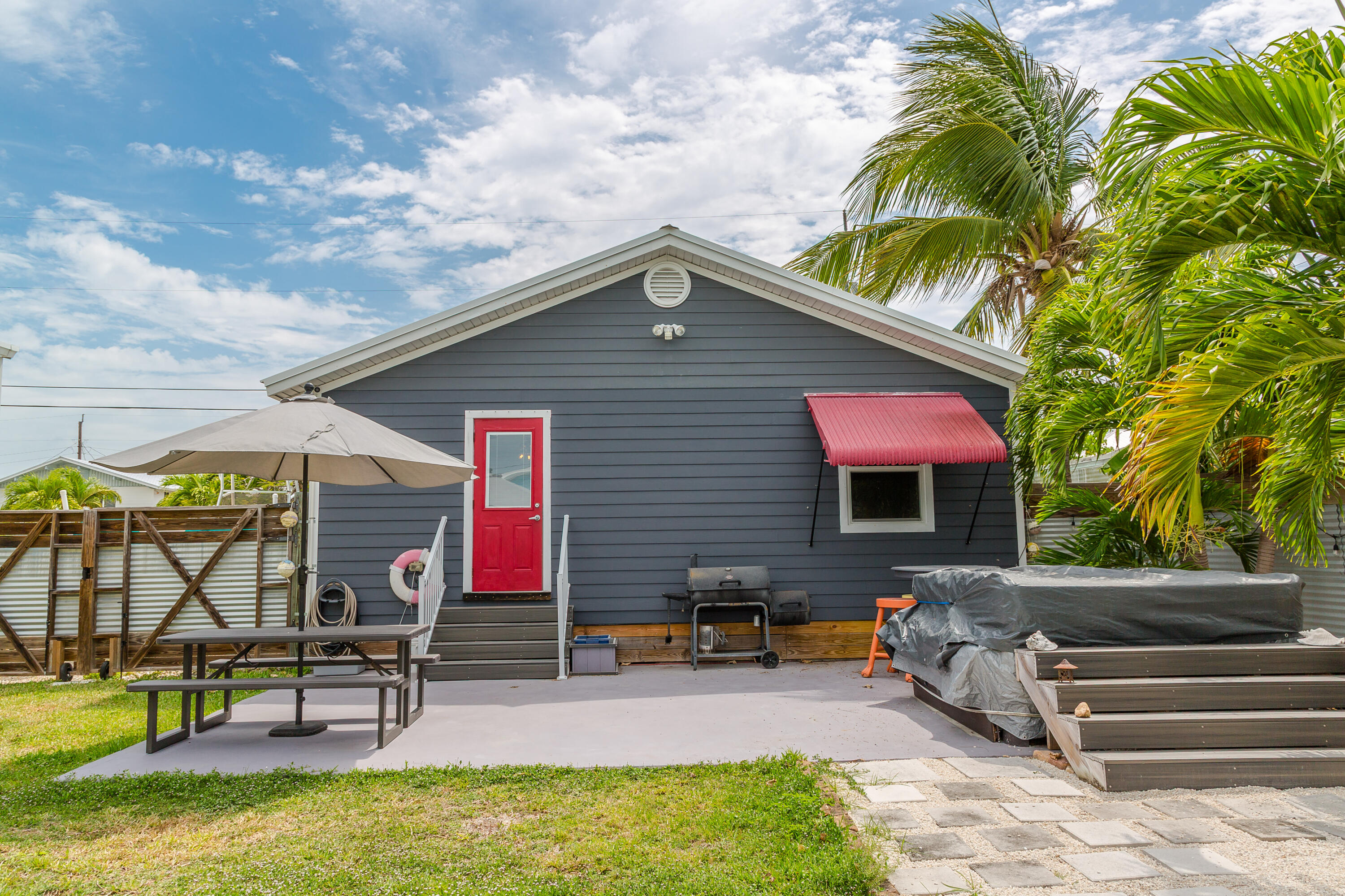MARATHON, Florida, 33050, United States, 2 Bedrooms Bedrooms, ,1 BathroomBathrooms,Residential,For Sale,1771071