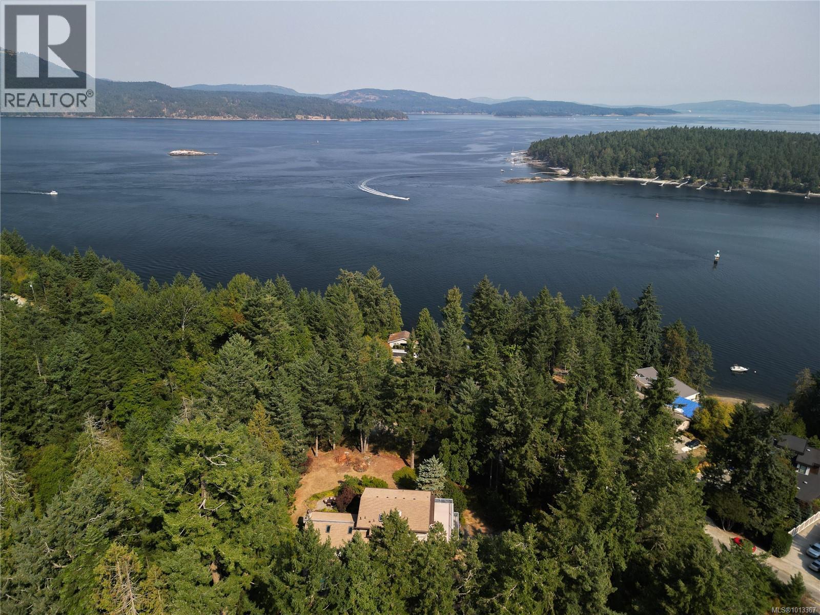 NORTH SAANICH, British Columbia, V8L 5L5, CA, 5 Bedrooms Bedrooms, ,4 BathroomsBathrooms,Residential,For Sale,1946996