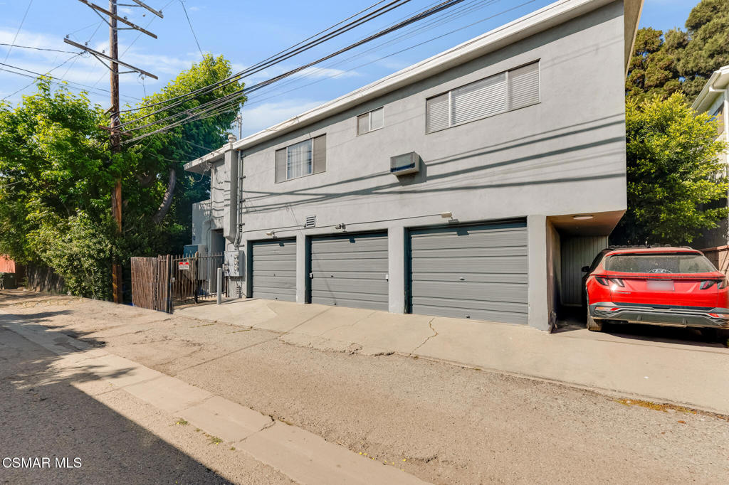 Los Angeles, California, 90066, United States, ,Residential,For Sale,1898424