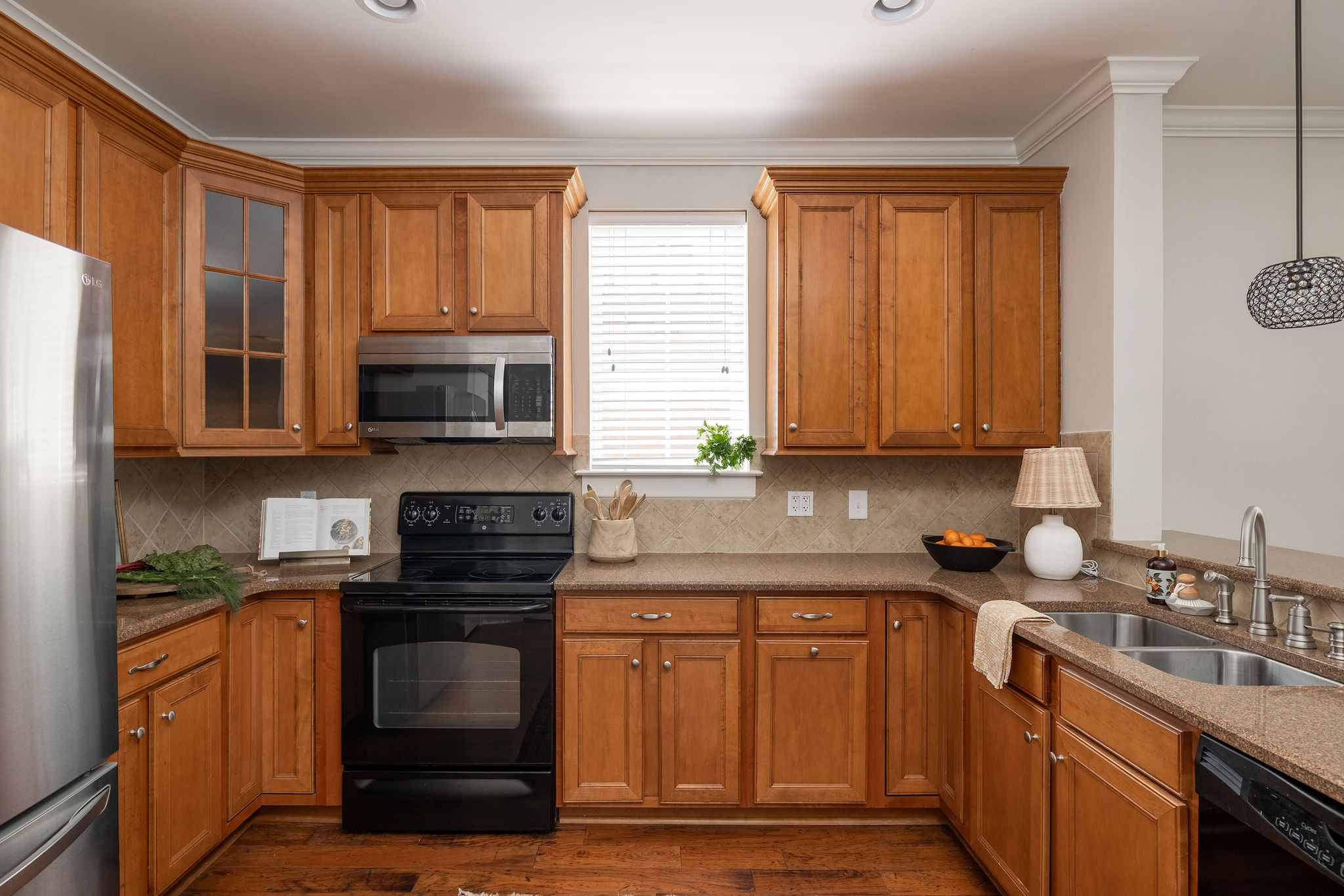  311 Seven Springs Way, Brentwood, TN, 37027 - 物件實景