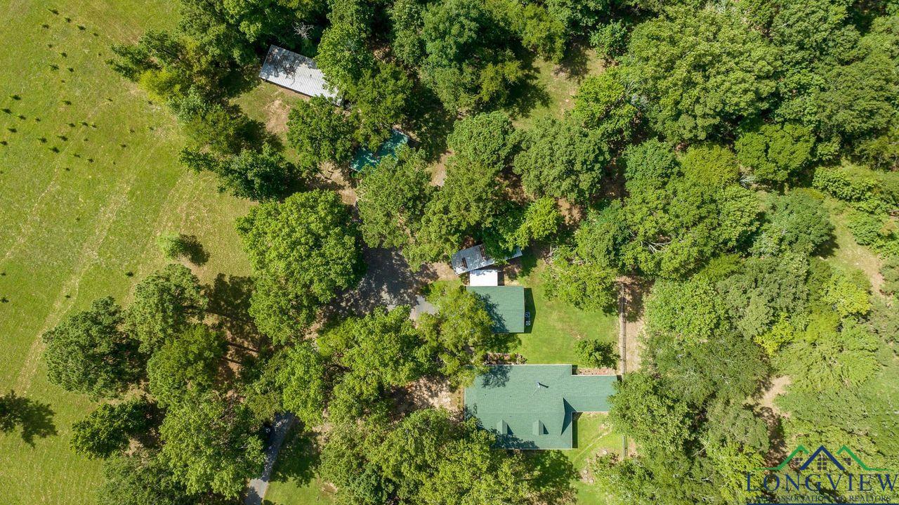 Marshall, Texas, 75672, United States, 3 Bedrooms Bedrooms, ,3 BathroomsBathrooms,Residential,For Sale,1906787