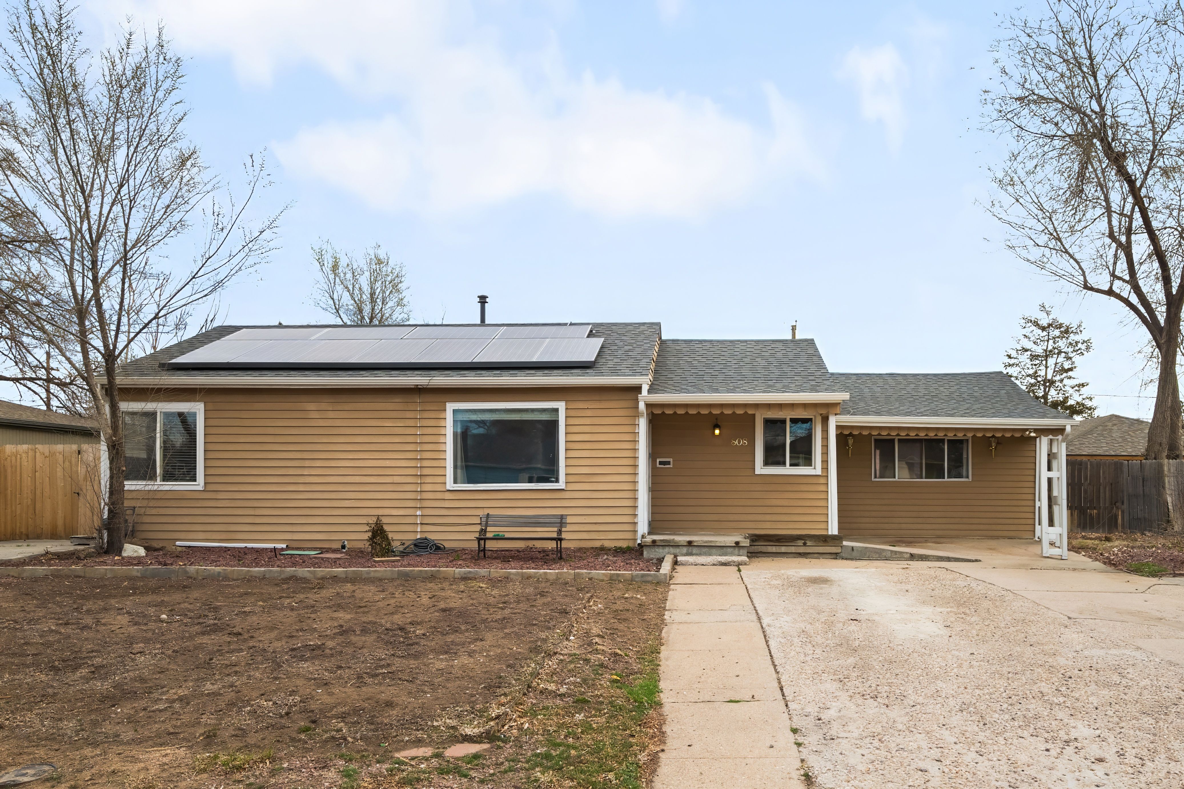  5 Bedroom Home Just Steps From Huston Lake Park - 物件實景