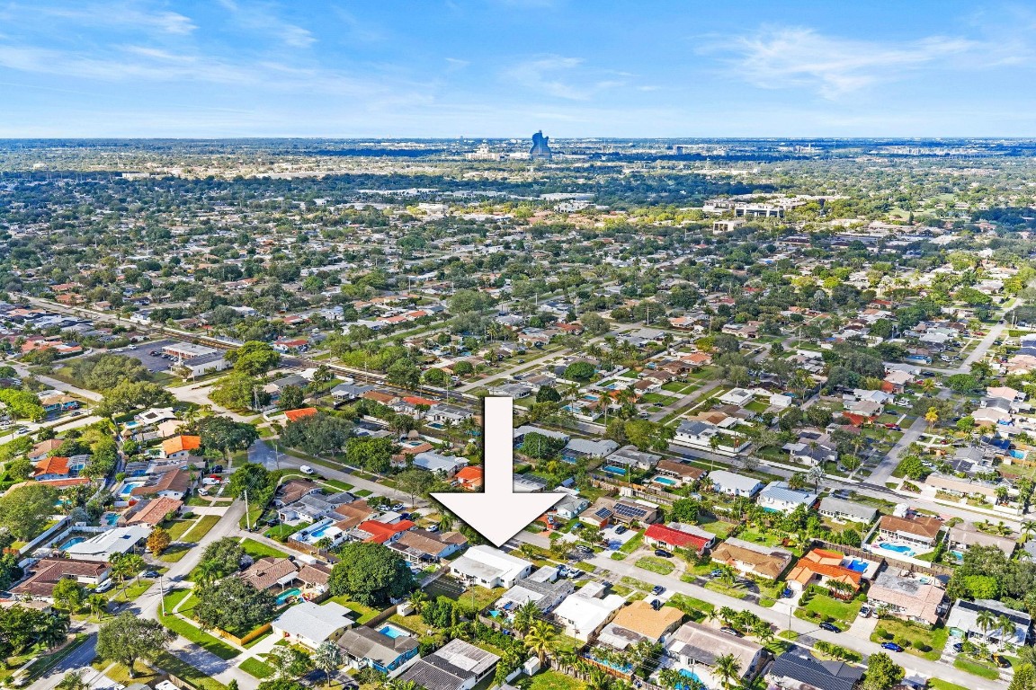 Hollywood, Florida, 33021, United States, 4 Bedrooms Bedrooms, ,2 BathroomsBathrooms,Residential,For Sale,2005930