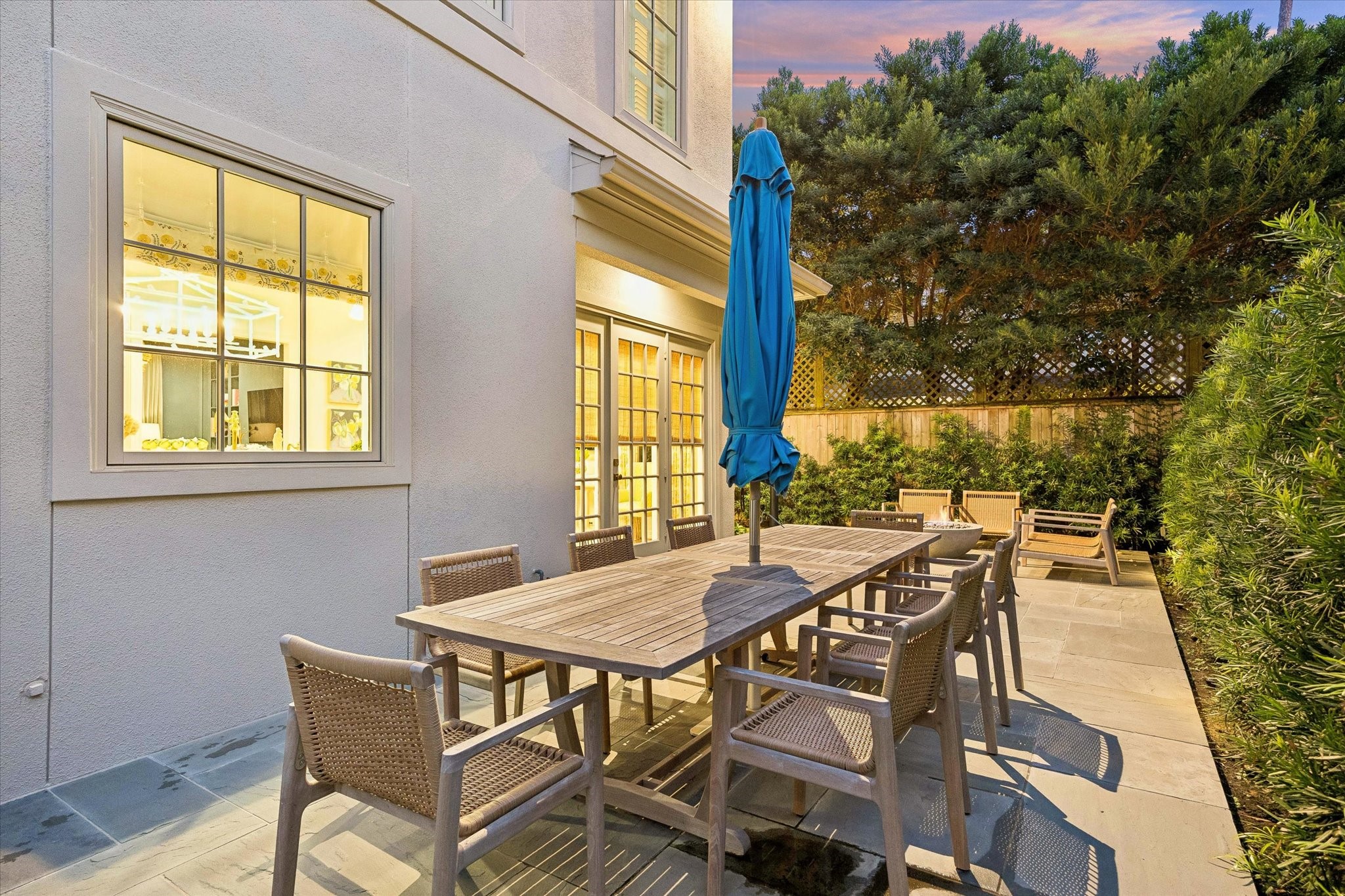  19 E Briar Hollow Lane - 物件實景