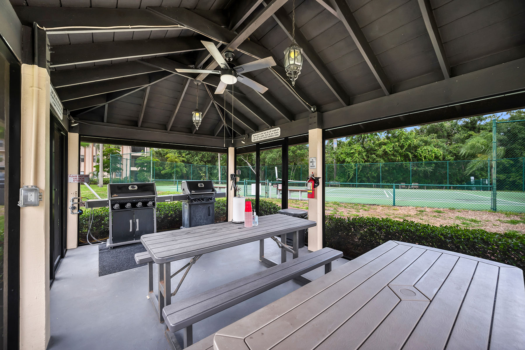  CROSS CREEK - TERRACE CONDO VILLAGE - 物件實景