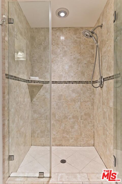 Pacific Palisades, California, 90272, United States, 3 Bedrooms Bedrooms, ,4 BathroomsBathrooms,Residential,For Sale,1993349