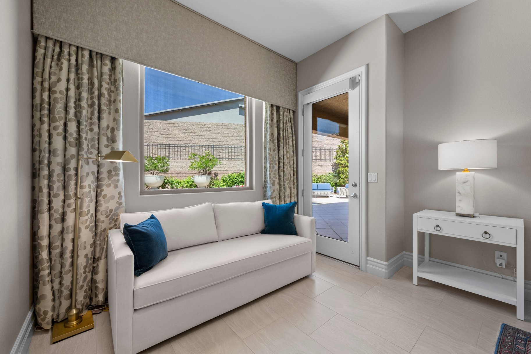  DESIGNER DREAM OASIS IN GATED LAKE LAS VEGAS, FURNISHED TURN-KEY - 物件實景