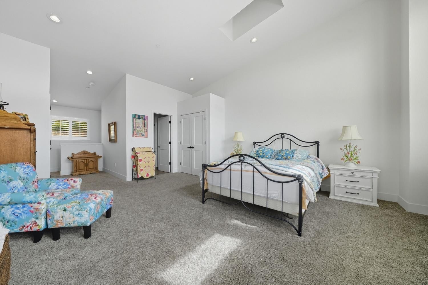 Mountain Ranch, California, 95246, United States, 4 Bedrooms Bedrooms, ,3 BathroomsBathrooms,Residential,For Sale,1976559