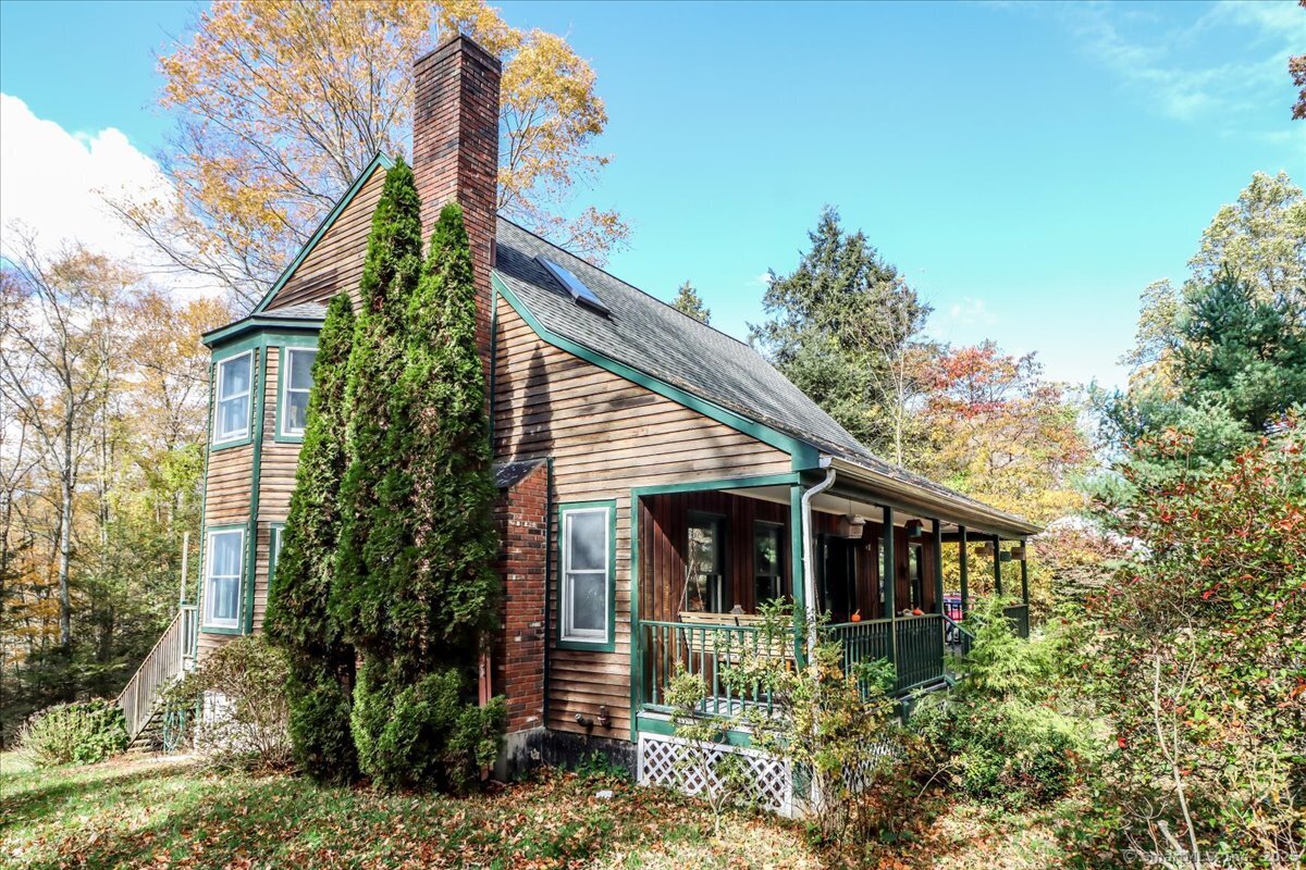 New Milford, Connecticut, 06776, United States, 3 Bedrooms Bedrooms, ,3 BathroomsBathrooms,Residential,For Sale,1971599