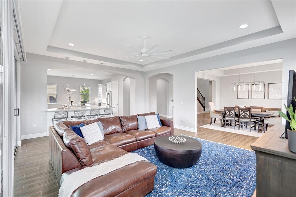 Bradenton, Florida, 34212, United States, 5 Bedrooms Bedrooms, ,5 BathroomsBathrooms,Residential,For Sale,1917227
