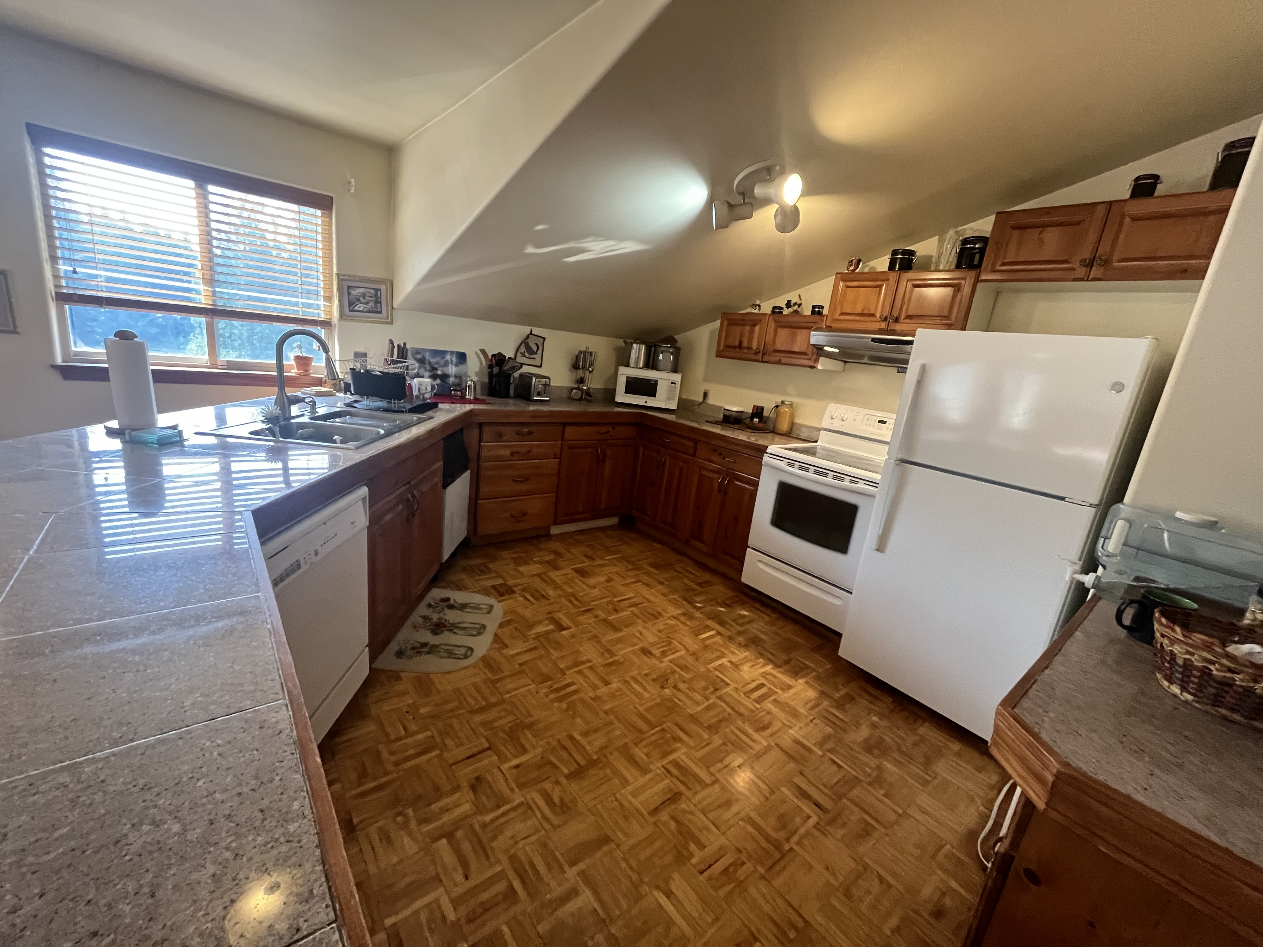 Sandpoint, Idaho, 83864, United States, 5 Bedrooms Bedrooms, ,3 BathroomsBathrooms,Residential,For Sale,1792102