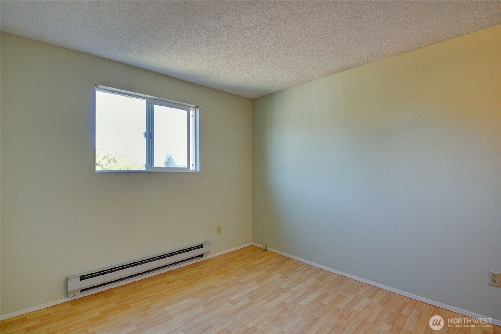 Anacortes, Washington, 98221, United States, 3 Bedrooms Bedrooms, ,1 BathroomBathrooms,Residential,For Sale,1927416