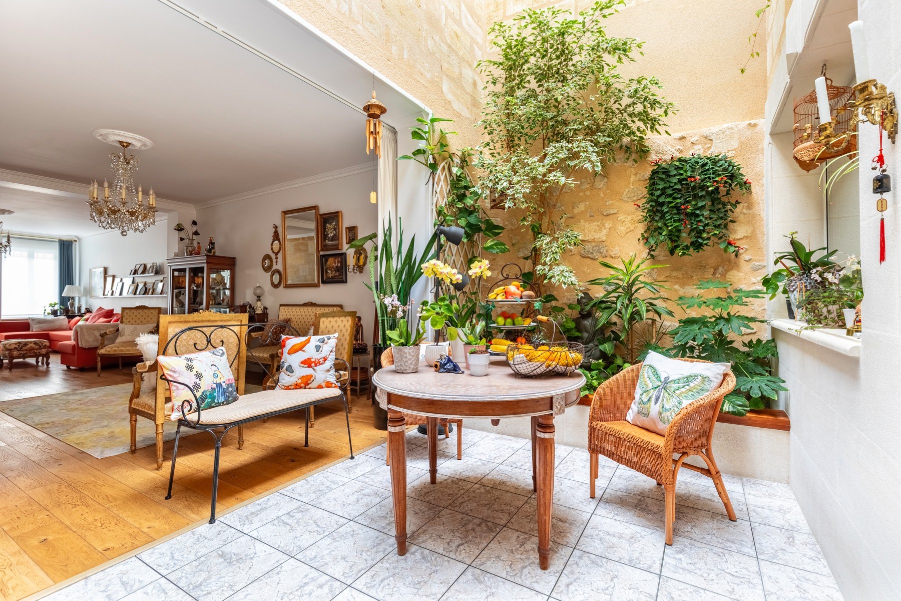  BORDEAUX – PUBLIC GARDEN – STONE TOWNHOUSE – PATIO – 250 SQM – GARAGE – ELEVATOR - 物件實景