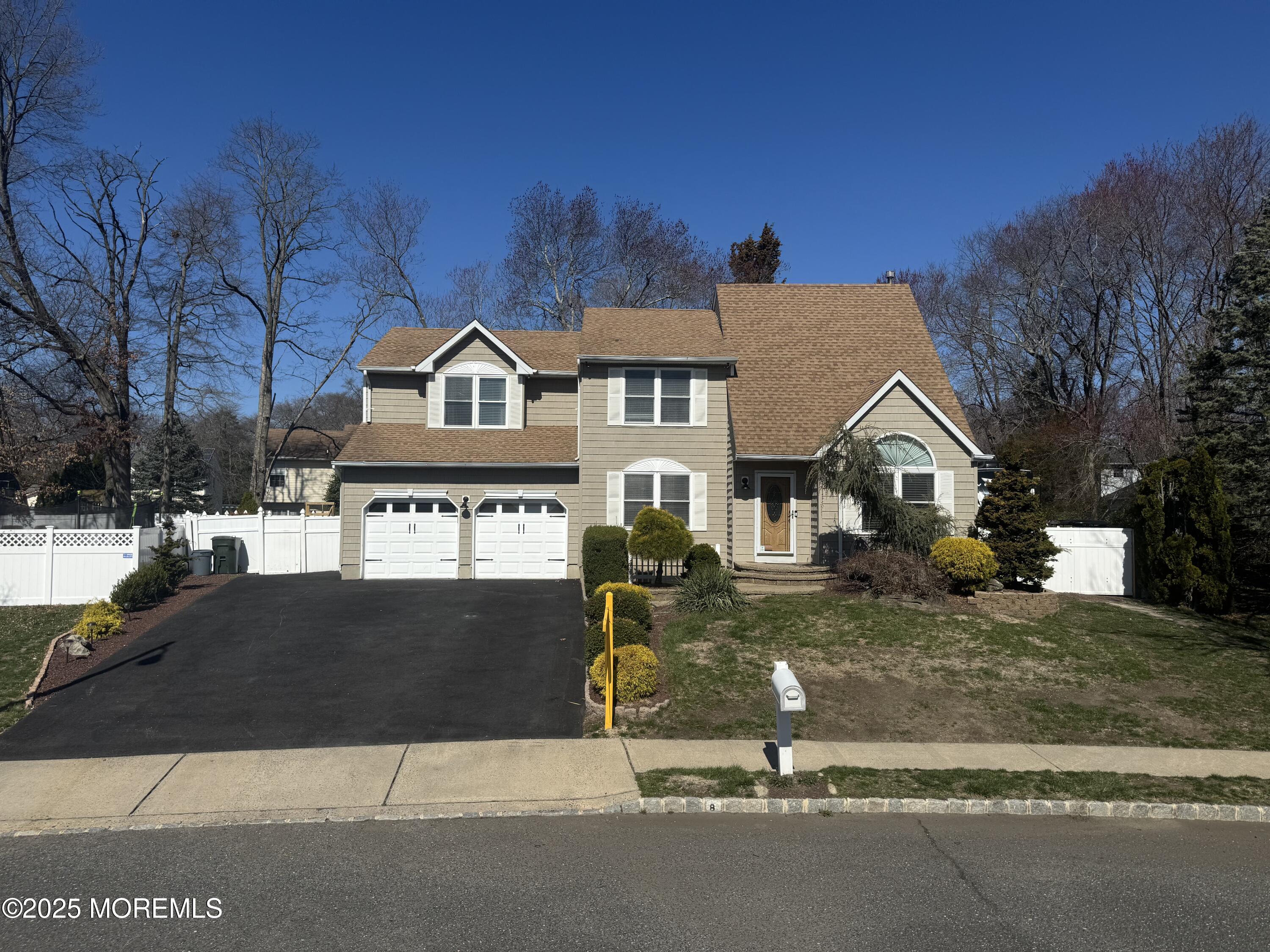Howell, New Jersey, 07731, United States, 4 Bedrooms Bedrooms, ,3 BathroomsBathrooms,Residential,For Sale,1944889