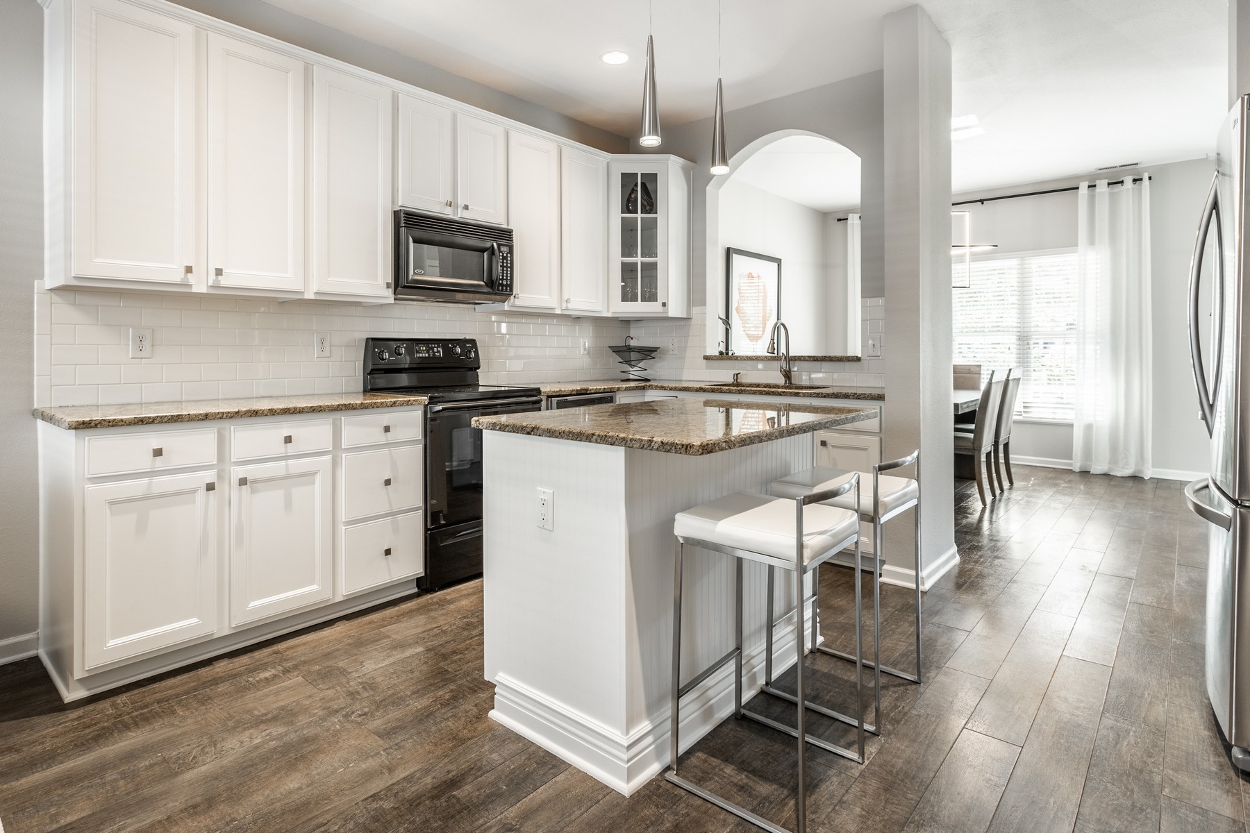  Turnkey Modern Townhome in Westfield - 物件實景