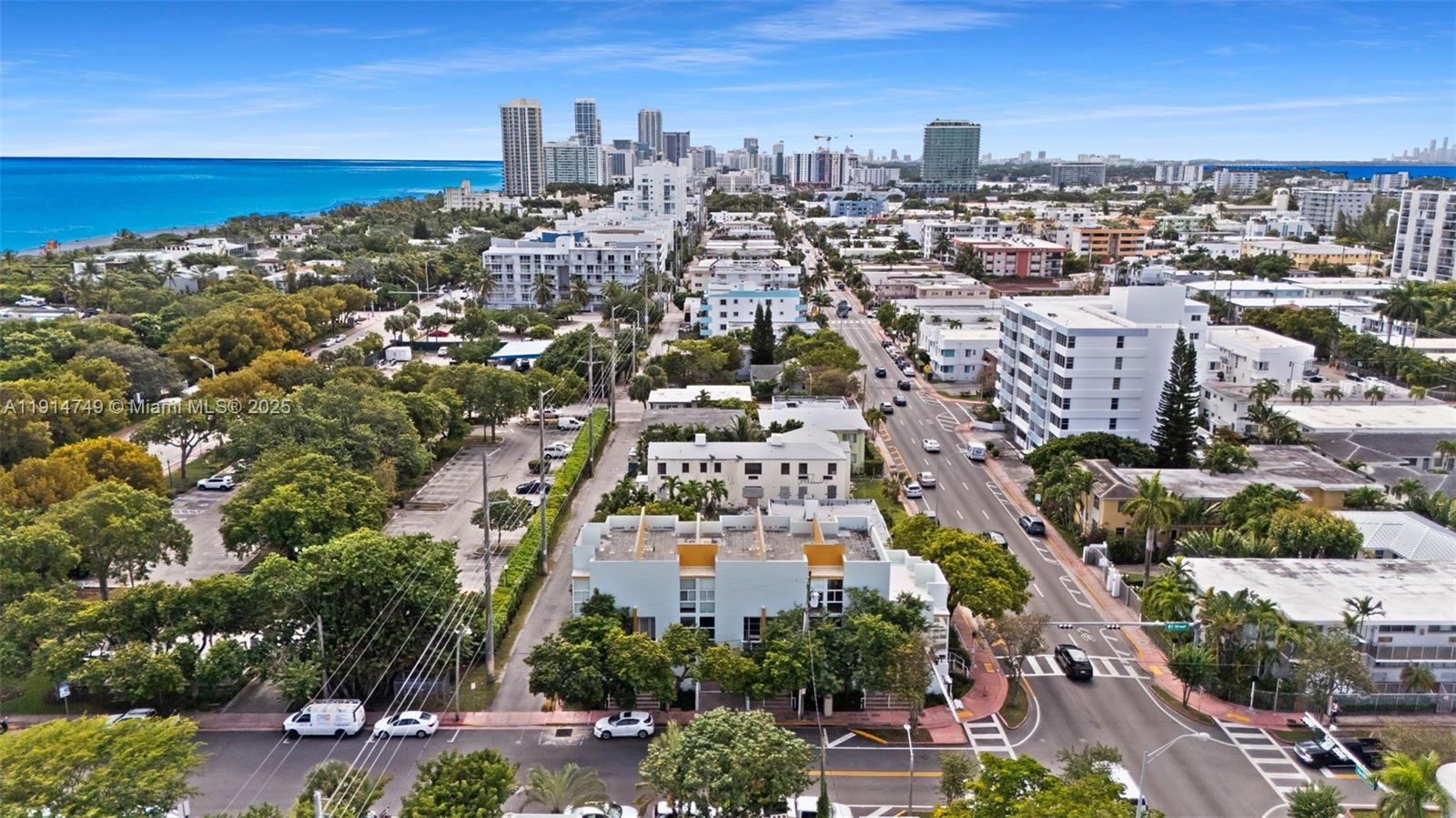 Miami Beach, Florida, 33141, United States, 2 Bedrooms Bedrooms, ,3 BathroomsBathrooms,Residential,For Sale,1993414
