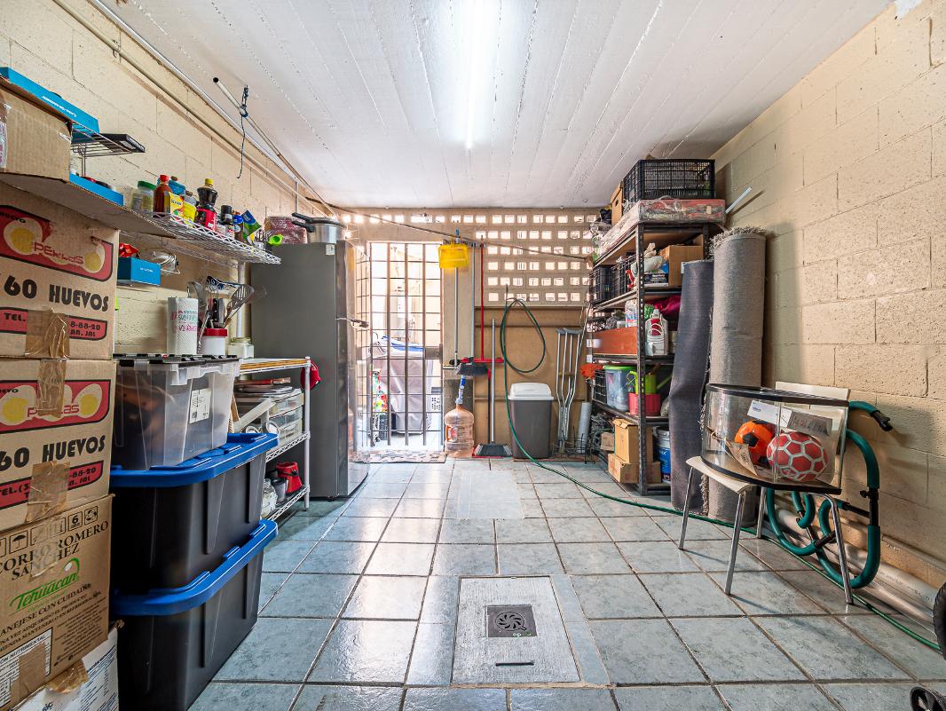 Viaducto Presidente Miguel Alem?n, Cuauhtémoc, Ciudad de México, 06760, Mexico, 4 Bedrooms Bedrooms, ,2 BathroomsBathrooms,Residential,For Sale,Viaducto Presidente Miguel Alem?n,1443303