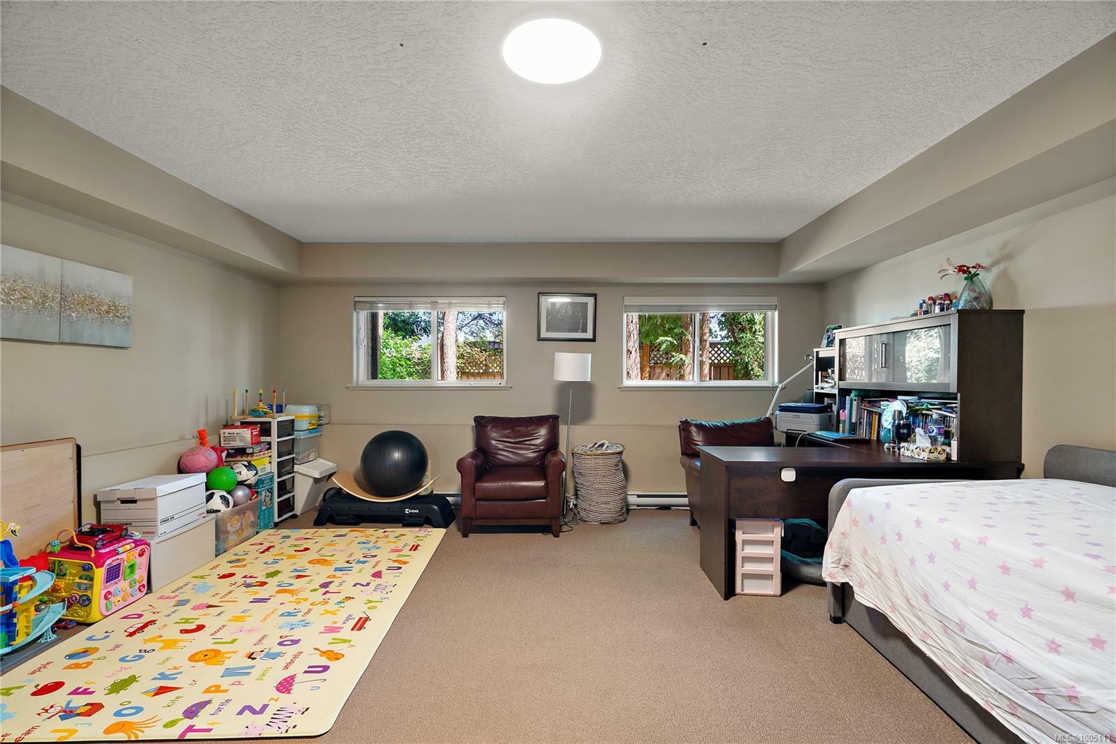 VICTORIA, British Columbia, V8T 0A3, CA, 3 Bedrooms Bedrooms, ,Residential,For Sale,1883162
