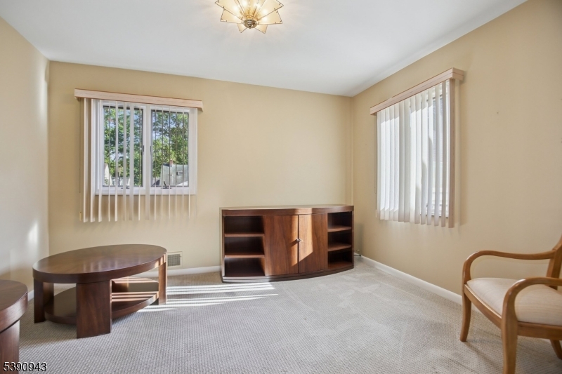 West Orange Twp., New Jersey, 07052, United States, 2 Bedrooms Bedrooms, ,2 BathroomsBathrooms,Residential,For Sale,1969241