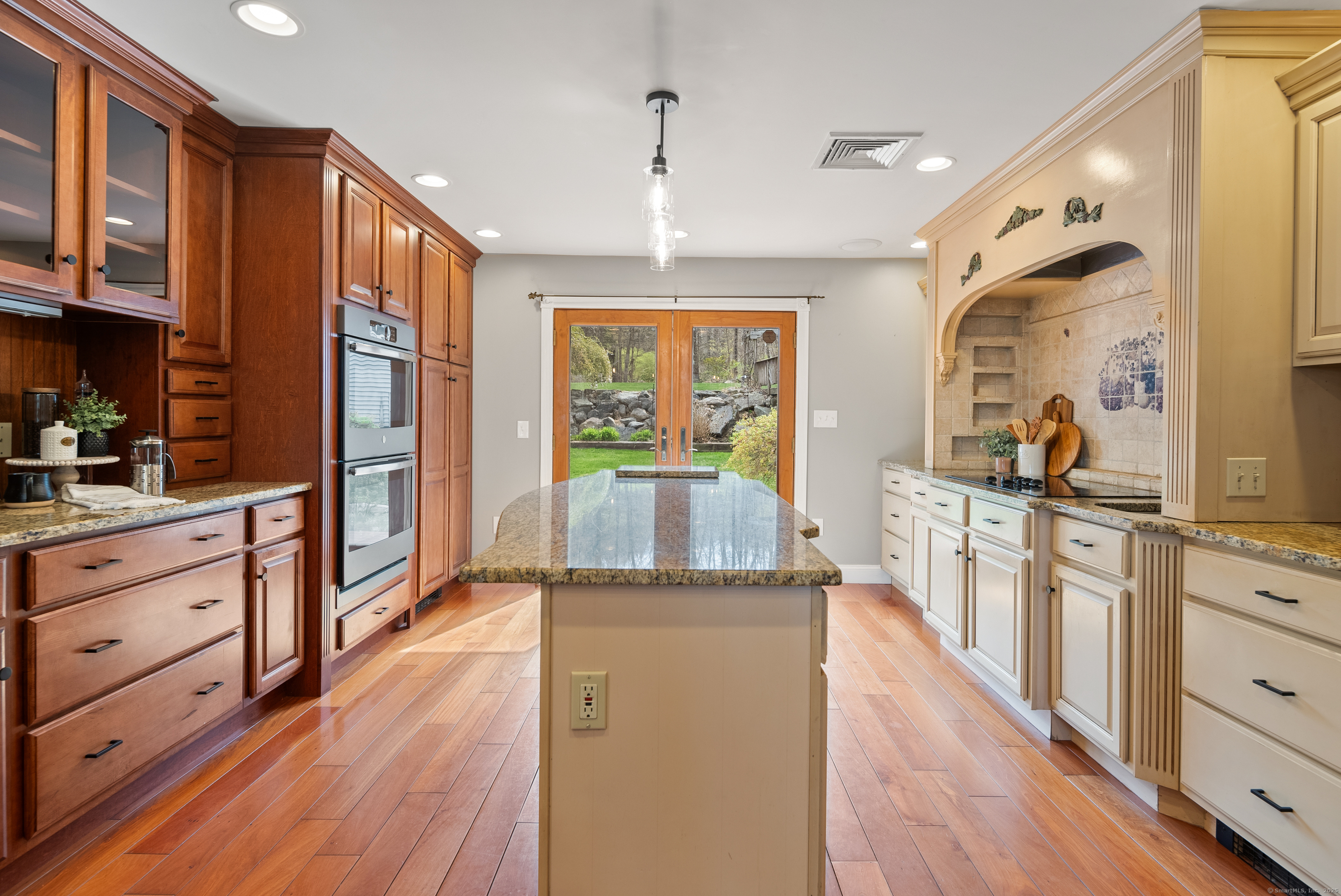 Somers, Connecticut, 06071, United States, 4 Bedrooms Bedrooms, ,4 BathroomsBathrooms,Residential,For Sale,1927442