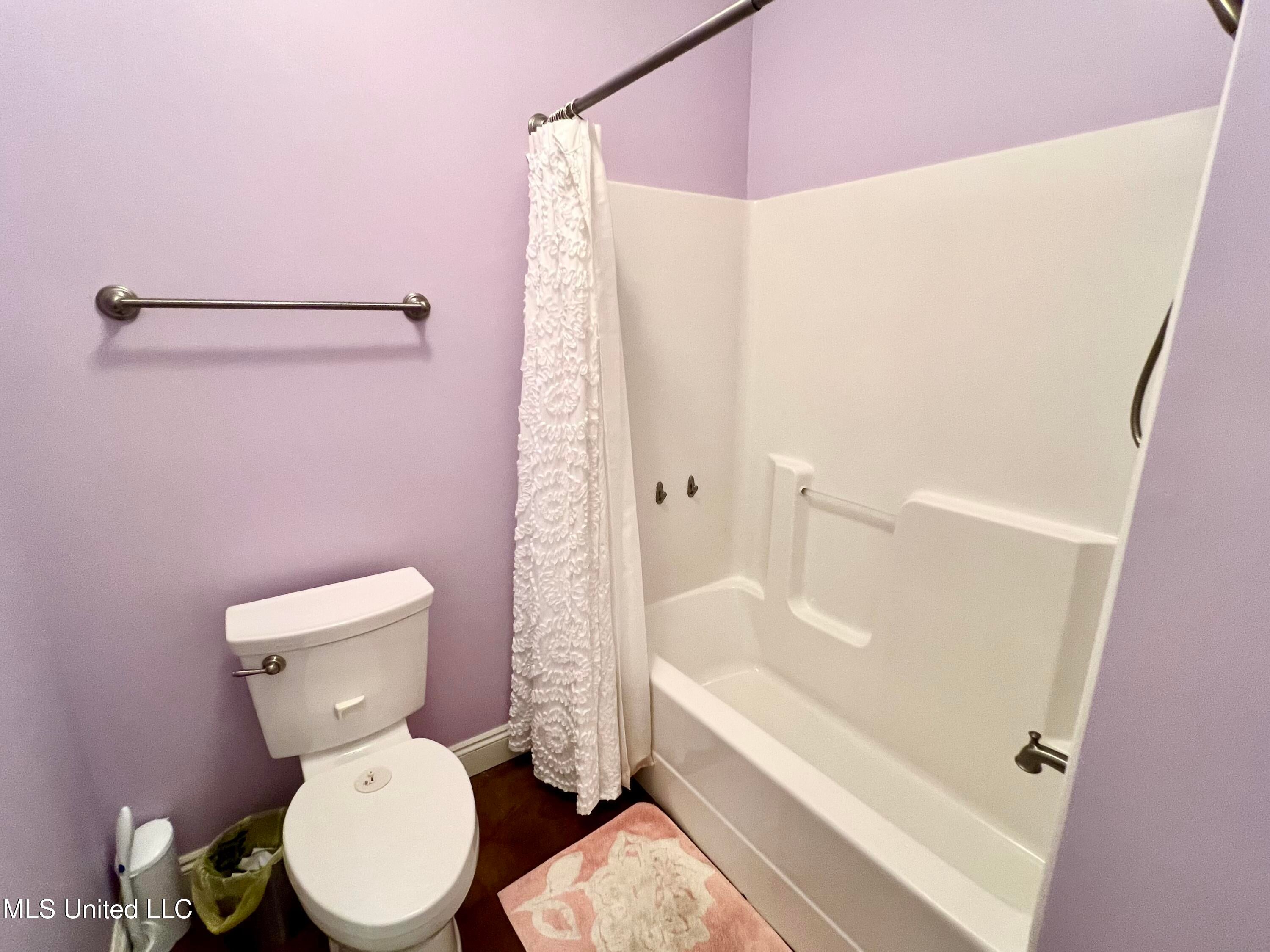 Lucedale, Mississippi, 39452, United States, 4 Bedrooms Bedrooms, ,3 BathroomsBathrooms,Residential,For Sale,1890543