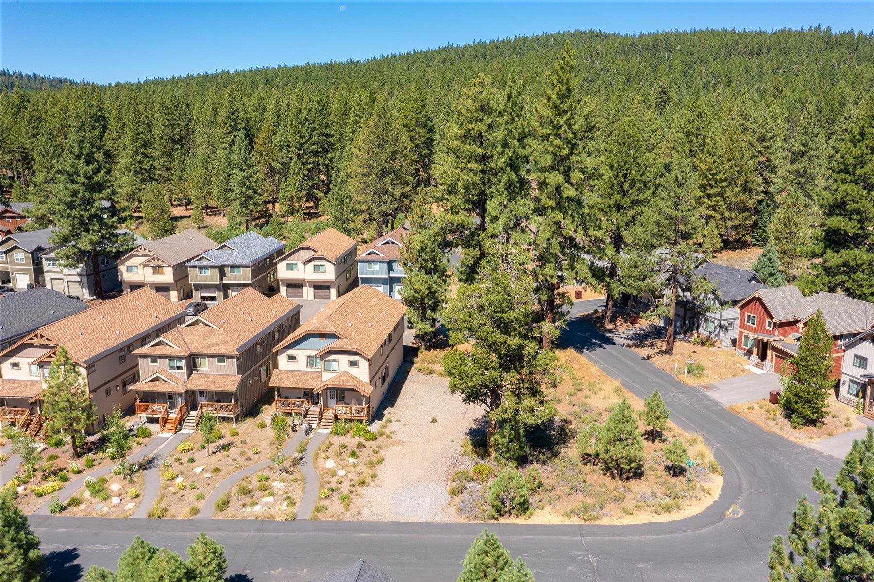 Truckee, California, 96161, United States, ,Land,For Sale,1942120