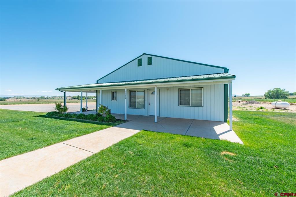 Montrose, Colorado, 81403, United States, 2 Bedrooms Bedrooms, ,2 BathroomsBathrooms,Residential,For Sale,1822986