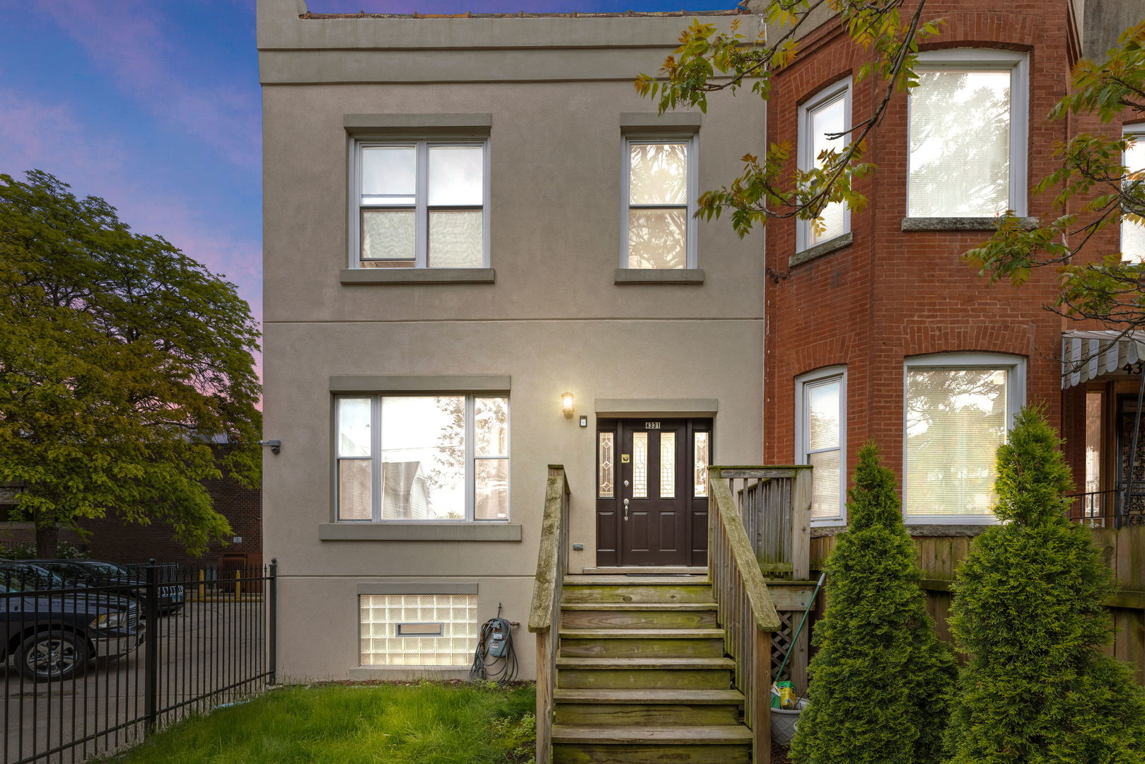 Chicago, Illinois, 60653, United States, 4 Bedrooms Bedrooms, ,4 BathroomsBathrooms,Residential,For Sale,1940969