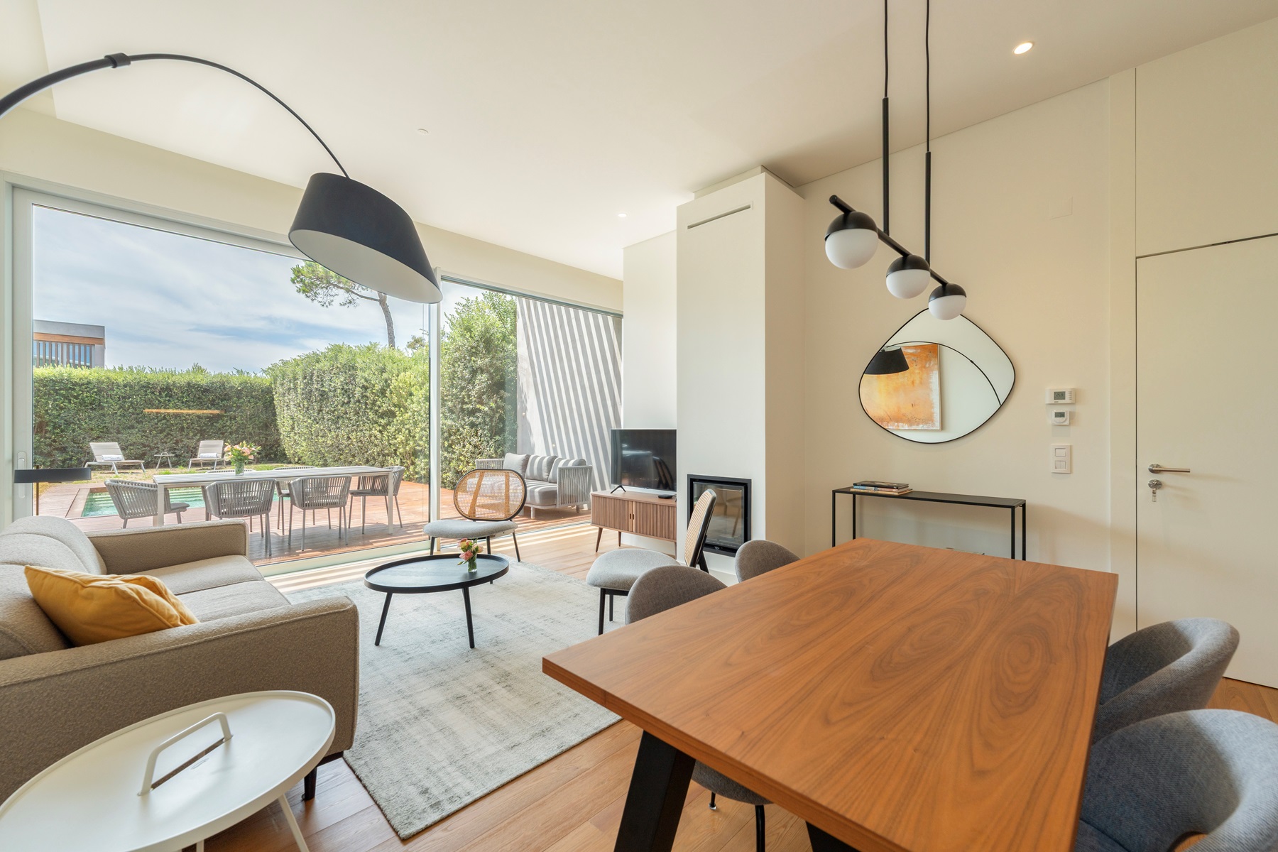  Semi-detached house, 1 bedrooms, for Sale - 物件實景