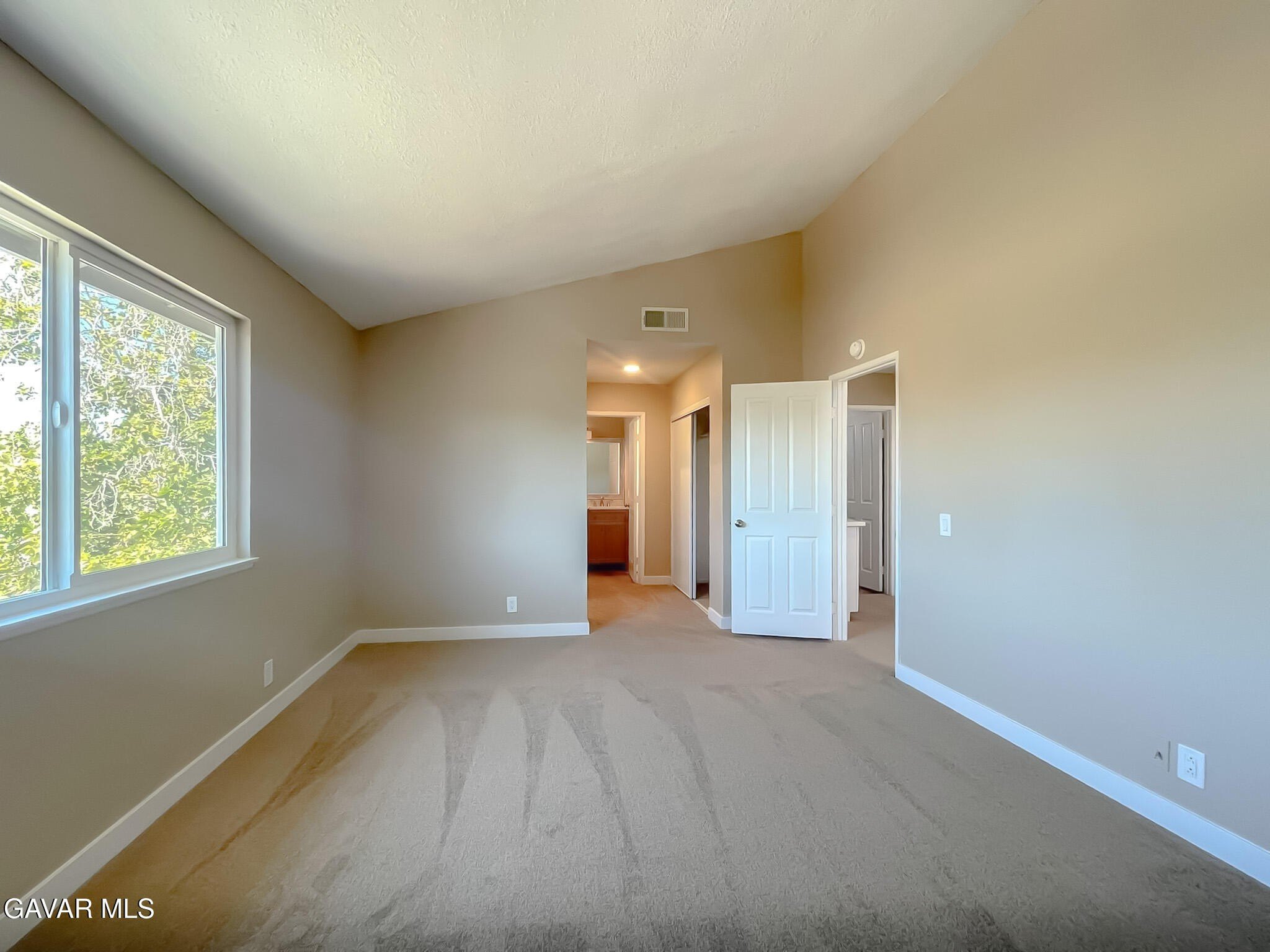 Lancaster, California, 93536, United States, 5 Bedrooms Bedrooms, ,3 BathroomsBathrooms,Residential,For Sale,1921433