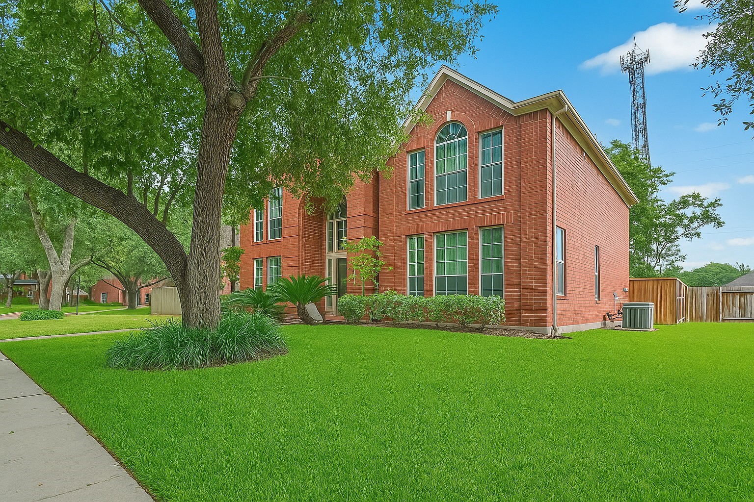 Sugar Land, Texas, 77478, United States, 5 Bedrooms Bedrooms, ,4 BathroomsBathrooms,Residential,For Sale,1971376