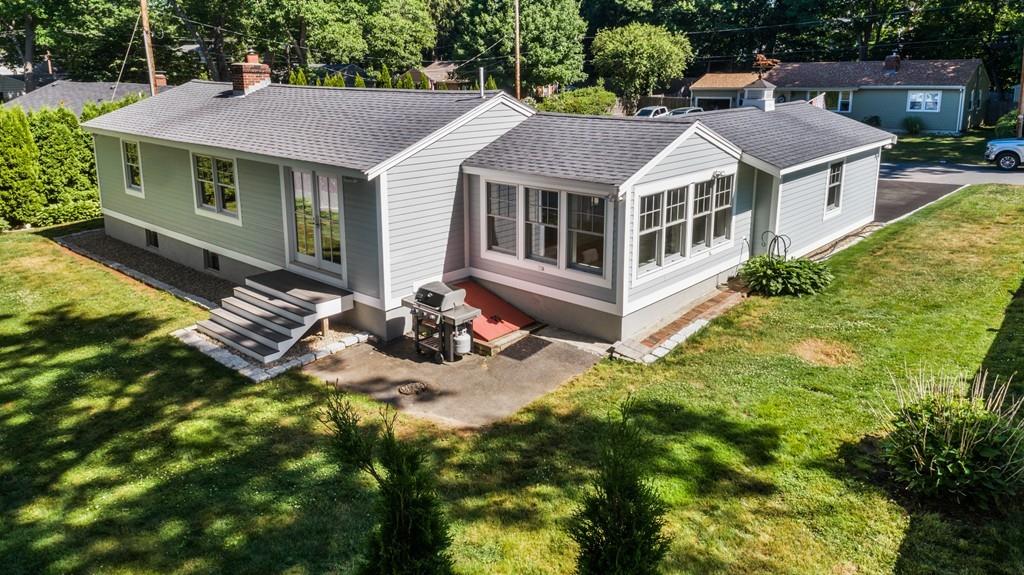 Hamilton, Massachusetts, 01982, United States, 2 Bedrooms Bedrooms, ,1 BathroomBathrooms,Residential,For Sale,1921936