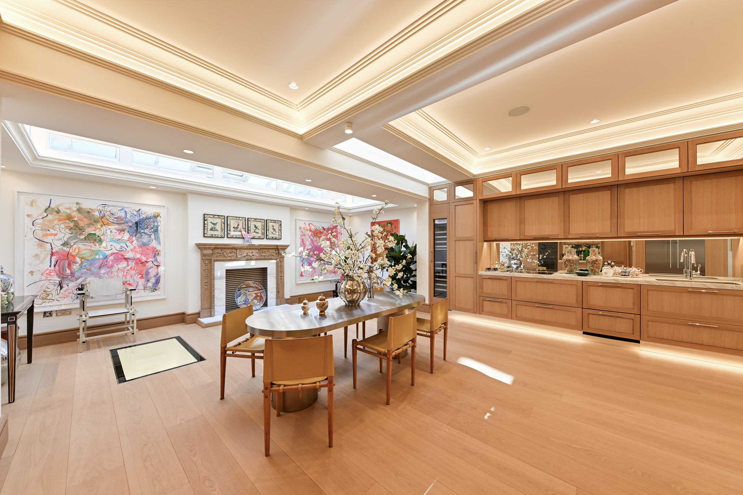  Beautiful family house overlooking Queen’s Elm Square - 物件實景