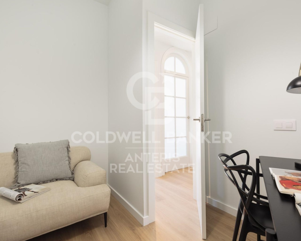 Barcelona, Barcelona, Eixample, La Dreta de l'Eix, Barcelona, Catalonia, ES, 4 Bedrooms Bedrooms, ,2 BathroomsBathrooms,Residential,For Sale,Barcelona, Barcelona, Eixample, La Dreta de l'Eix,1626735
