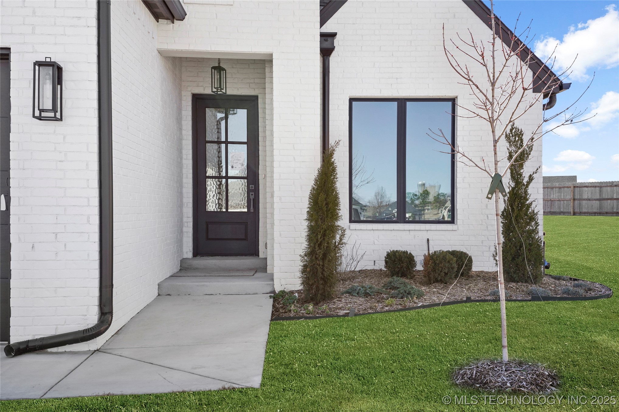 Bixby, Oklahoma, 74008, United States, 4 Bedrooms Bedrooms, ,4 BathroomsBathrooms,Residential,For Sale,1827435