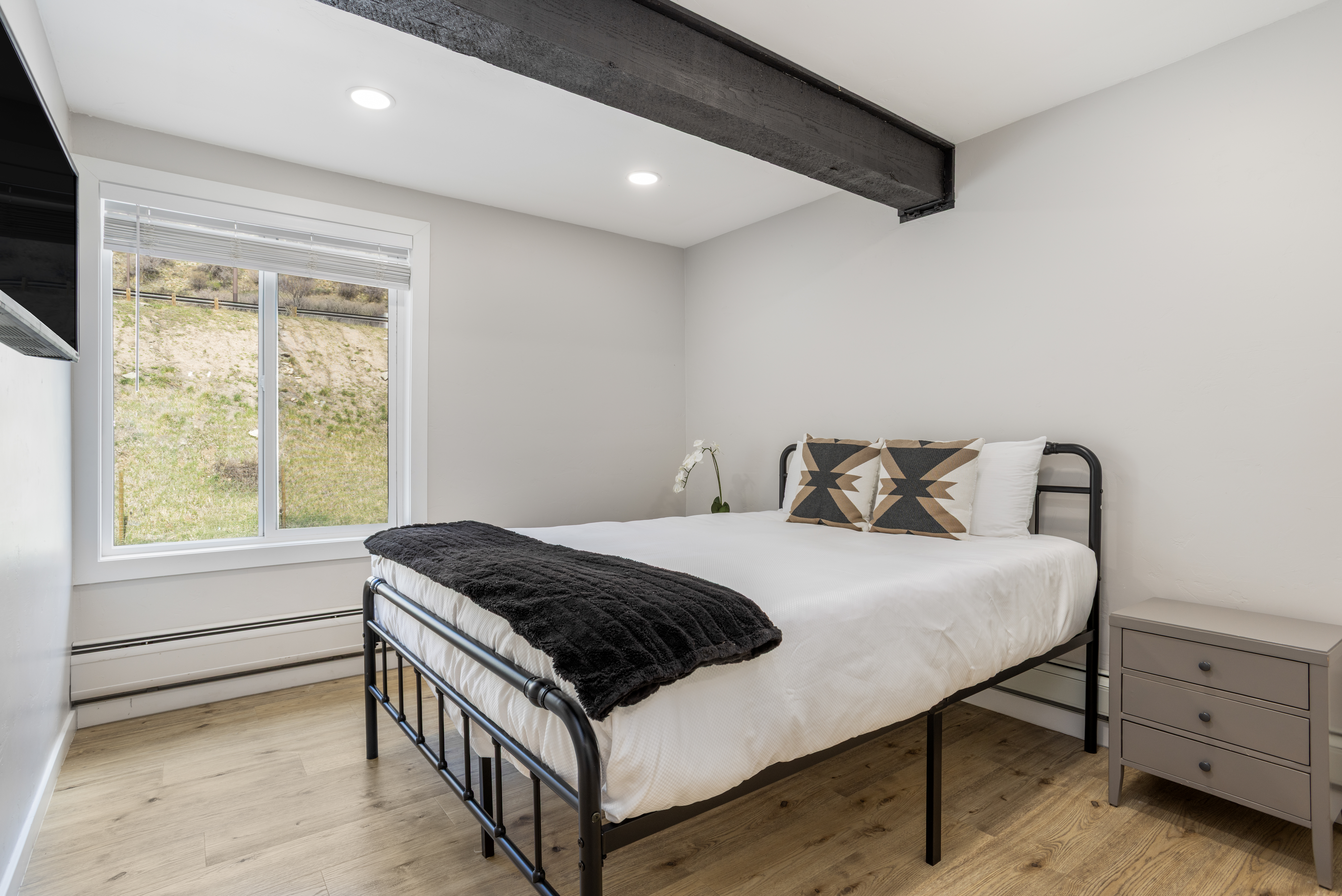  Beautifully Renovated Residence in the Interlochen Neighborhood - 物件實景