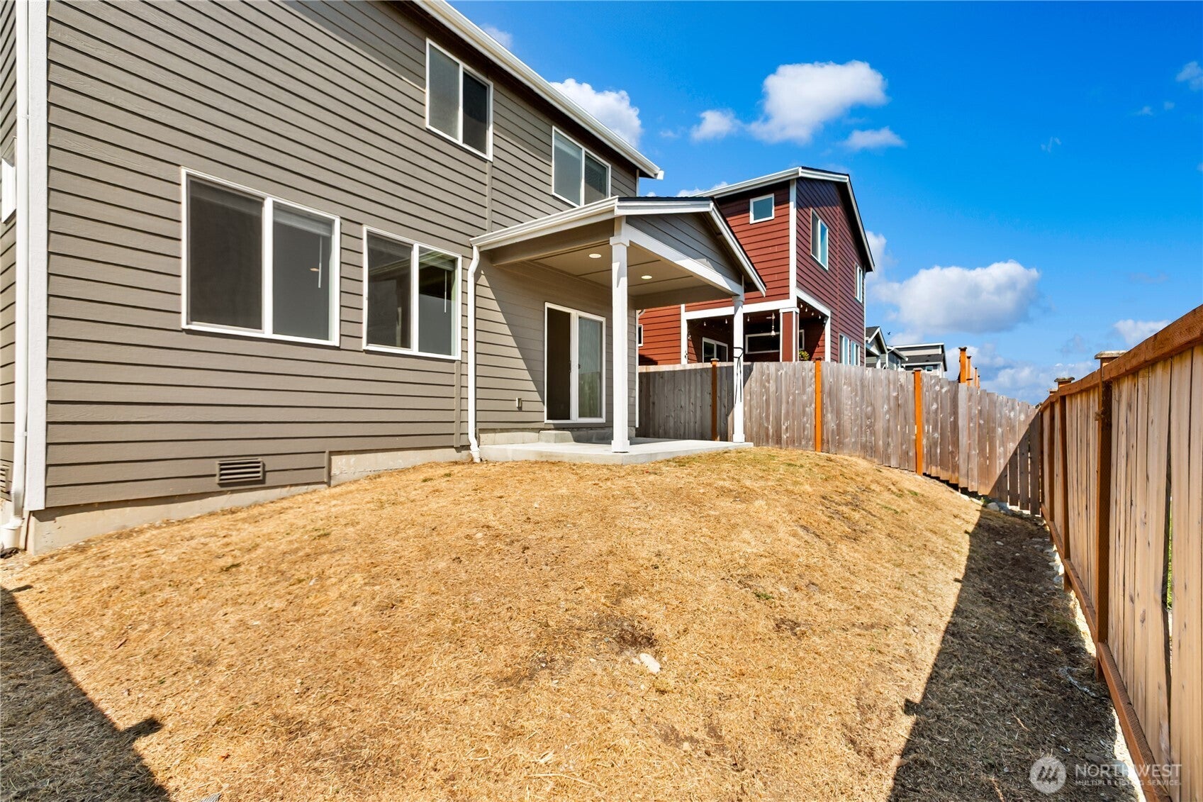 Bremerton, Washington, 98312, United States, 5 Bedrooms Bedrooms, ,2 BathroomsBathrooms,Residential,For Sale,1900860
