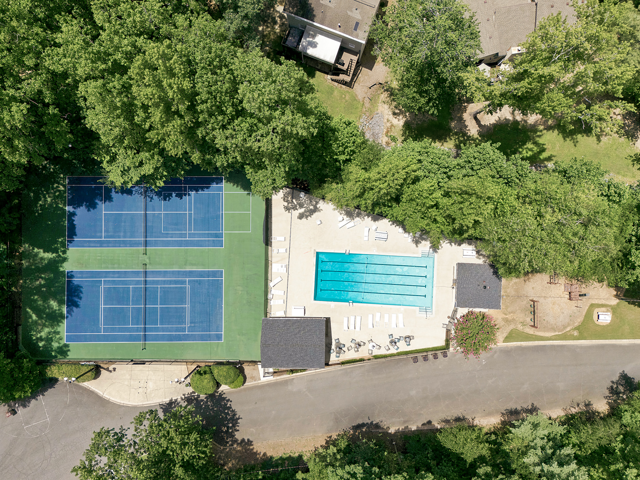  Lassiter HS Contemporary – Architectural Character Meets Thoughtful Renovation - 物件實景