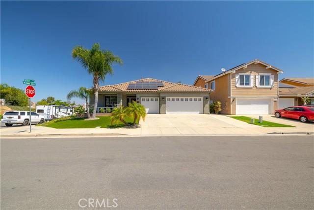 CORONA, California, 92883, United States, 4 Bedrooms Bedrooms, ,2 BathroomsBathrooms,Residential,For Sale,1828069