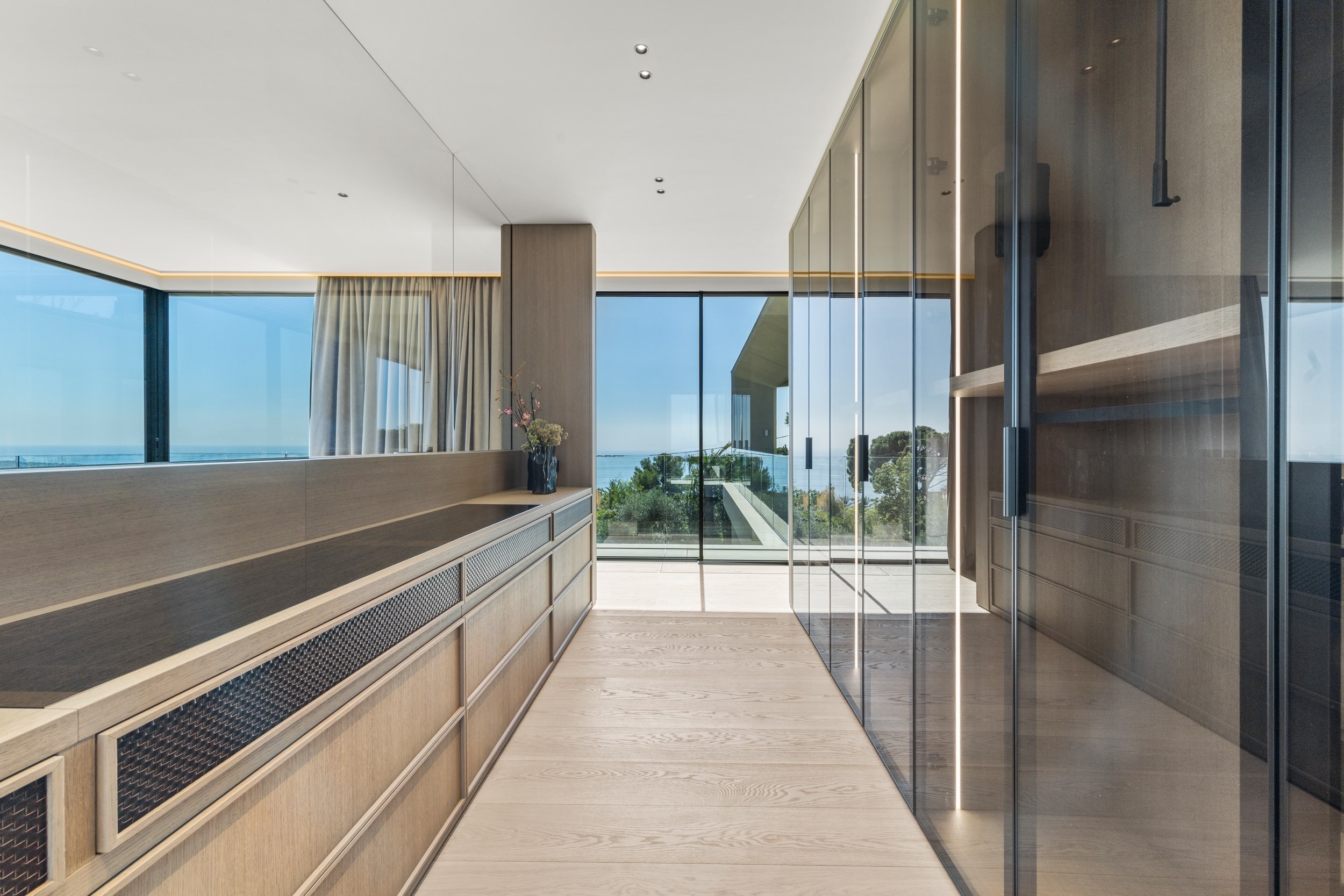  Super Cannes Vallauris, new 498 sqm villa with five suites and sea views - 物件實景