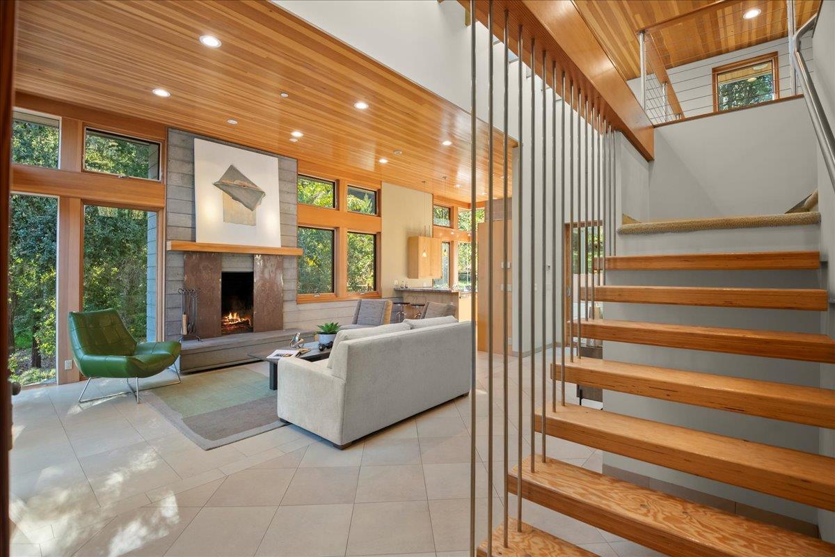 Los Altos Hills, California, 94022, United States, 5 Bedrooms Bedrooms, ,5 BathroomsBathrooms,Residential,For Sale,1907317