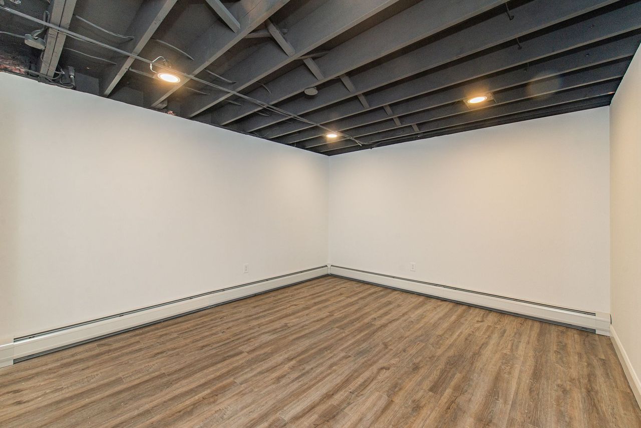 Fairfield, New Jersey, 07004, United States, 4 Bedrooms Bedrooms, ,5 BathroomsBathrooms,Residential,For Sale,2005992