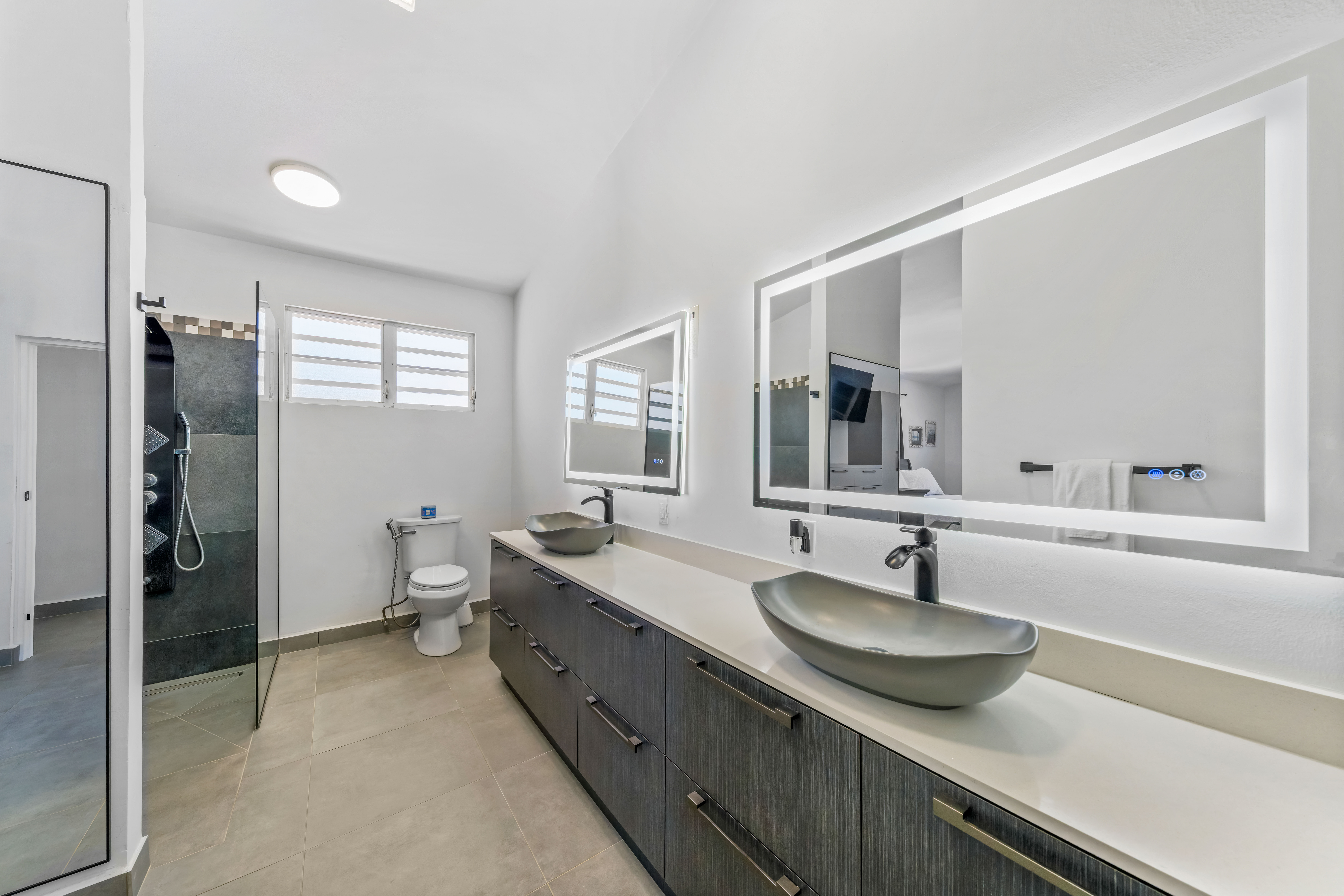  Private Coastal Haven in Camuy’s Sought-After Enclave - 物件實景