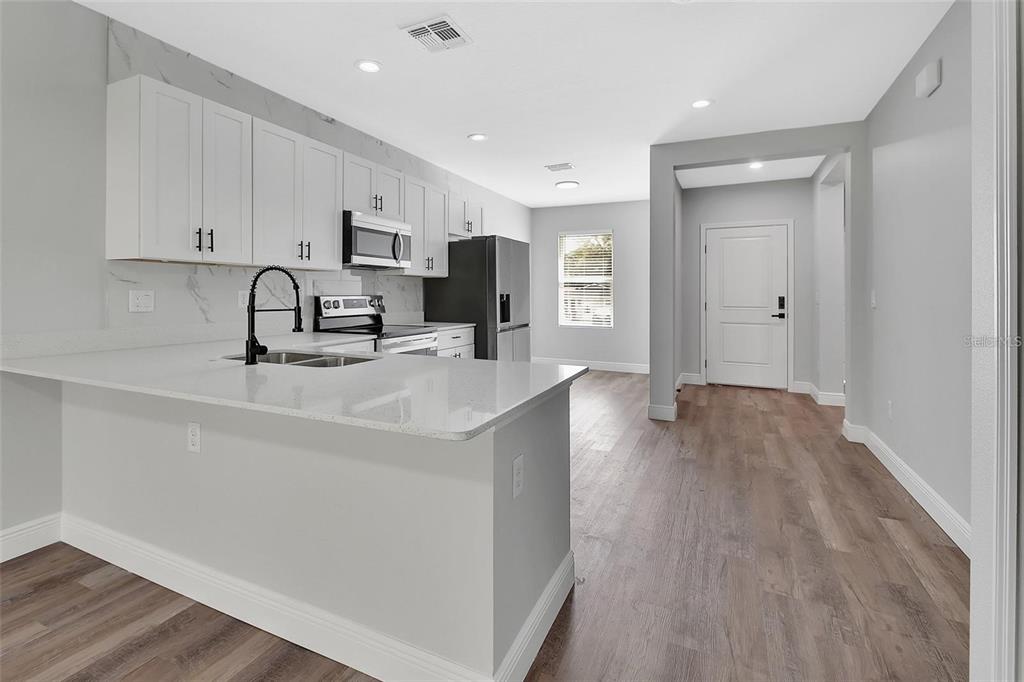 Deland, Florida, 32720, United States, 6 Bedrooms Bedrooms, ,Residential,For Sale,1898619