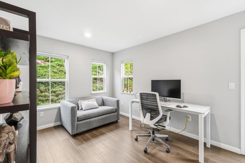 Hayward, California, 94541, United States, 3 Bedrooms Bedrooms, ,4 BathroomsBathrooms,Residential,For Sale,2032197