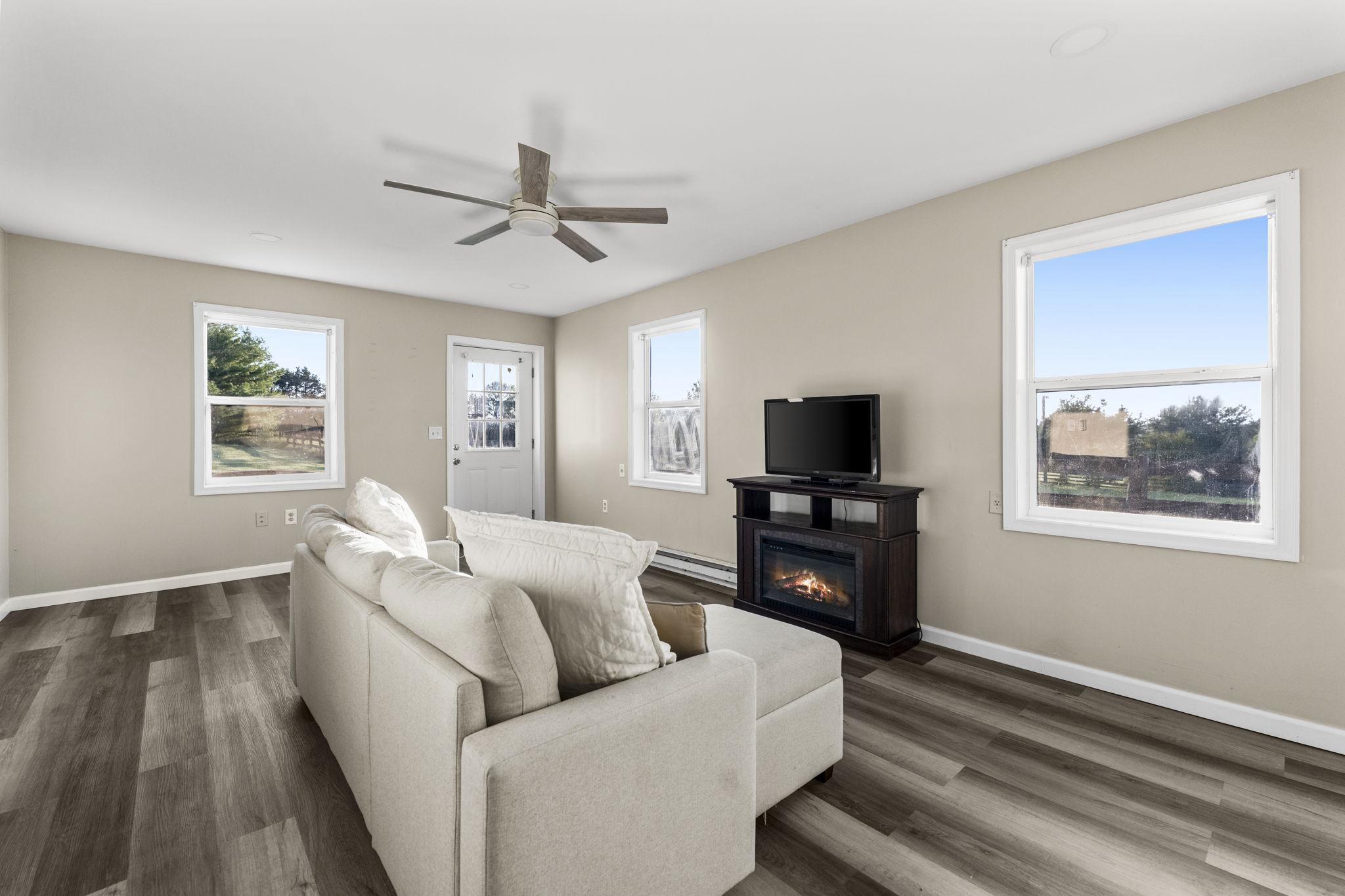  530 Ashby Station Road, Front Royal, VA, 22630 - 物件實景