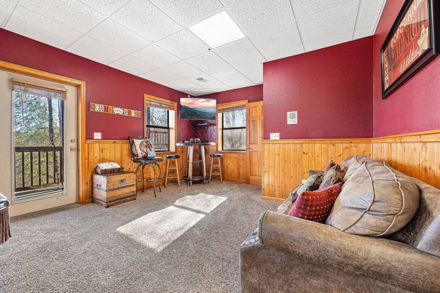 Pigeon Forge, Tennessee, 37863, United States, 4 Bedrooms Bedrooms, ,3 BathroomsBathrooms,Residential,For Sale,1924235
