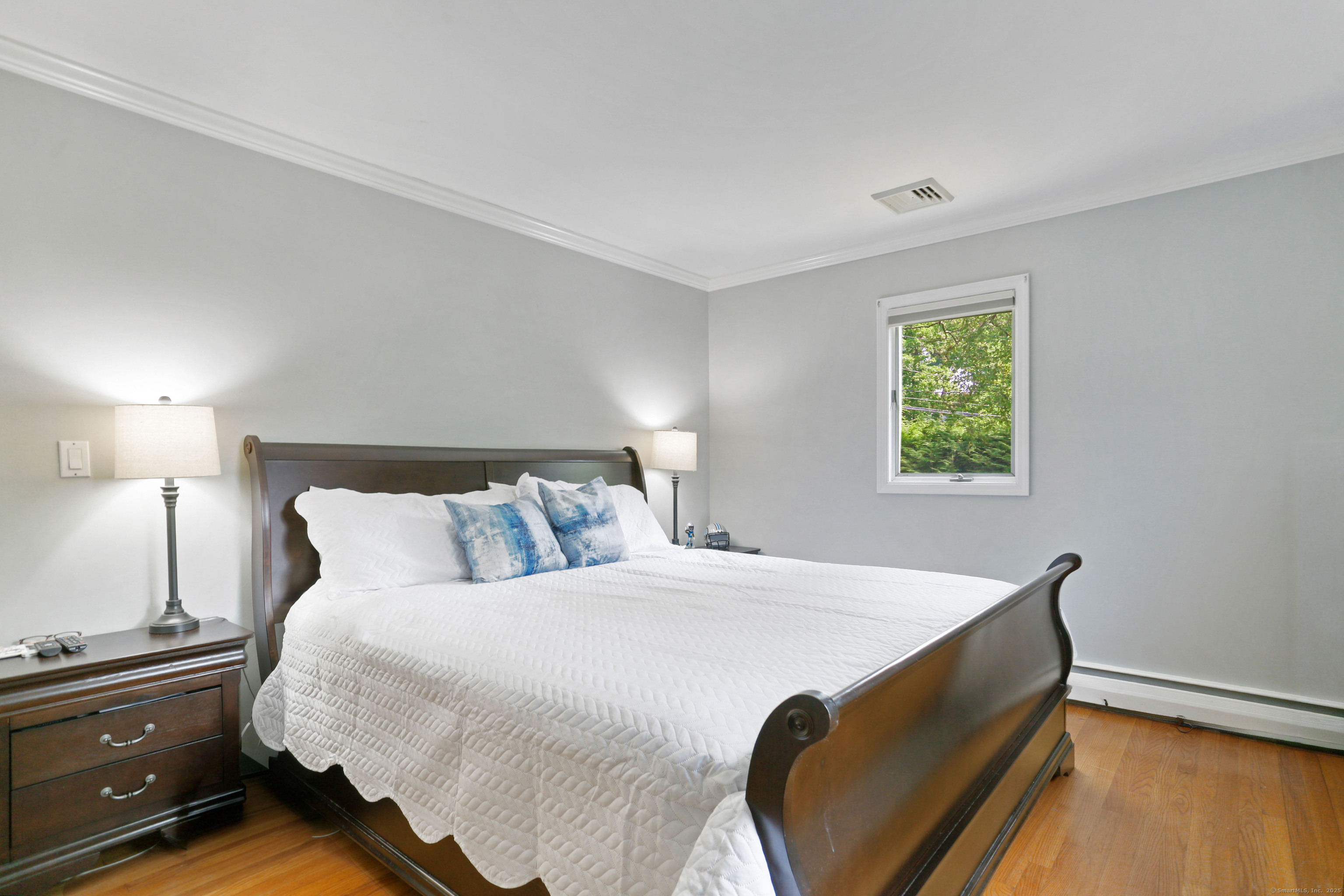 Fairfield, Connecticut, 06824, United States, 3 Bedrooms Bedrooms, ,2 BathroomsBathrooms,Residential,For Sale,1916978