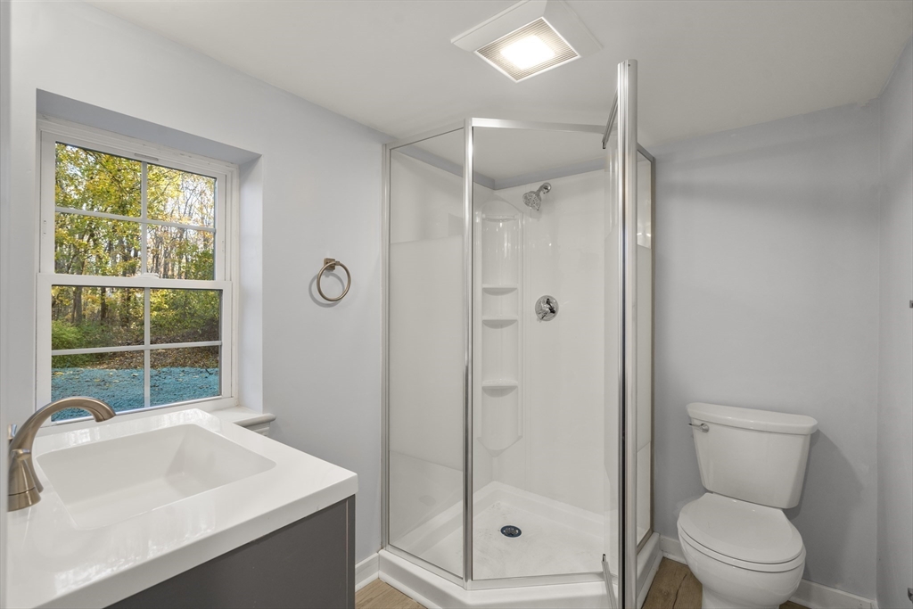 Abington, Massachusetts, 02351, United States, 3 Bedrooms Bedrooms, ,3 BathroomsBathrooms,Residential,For Sale,1987821